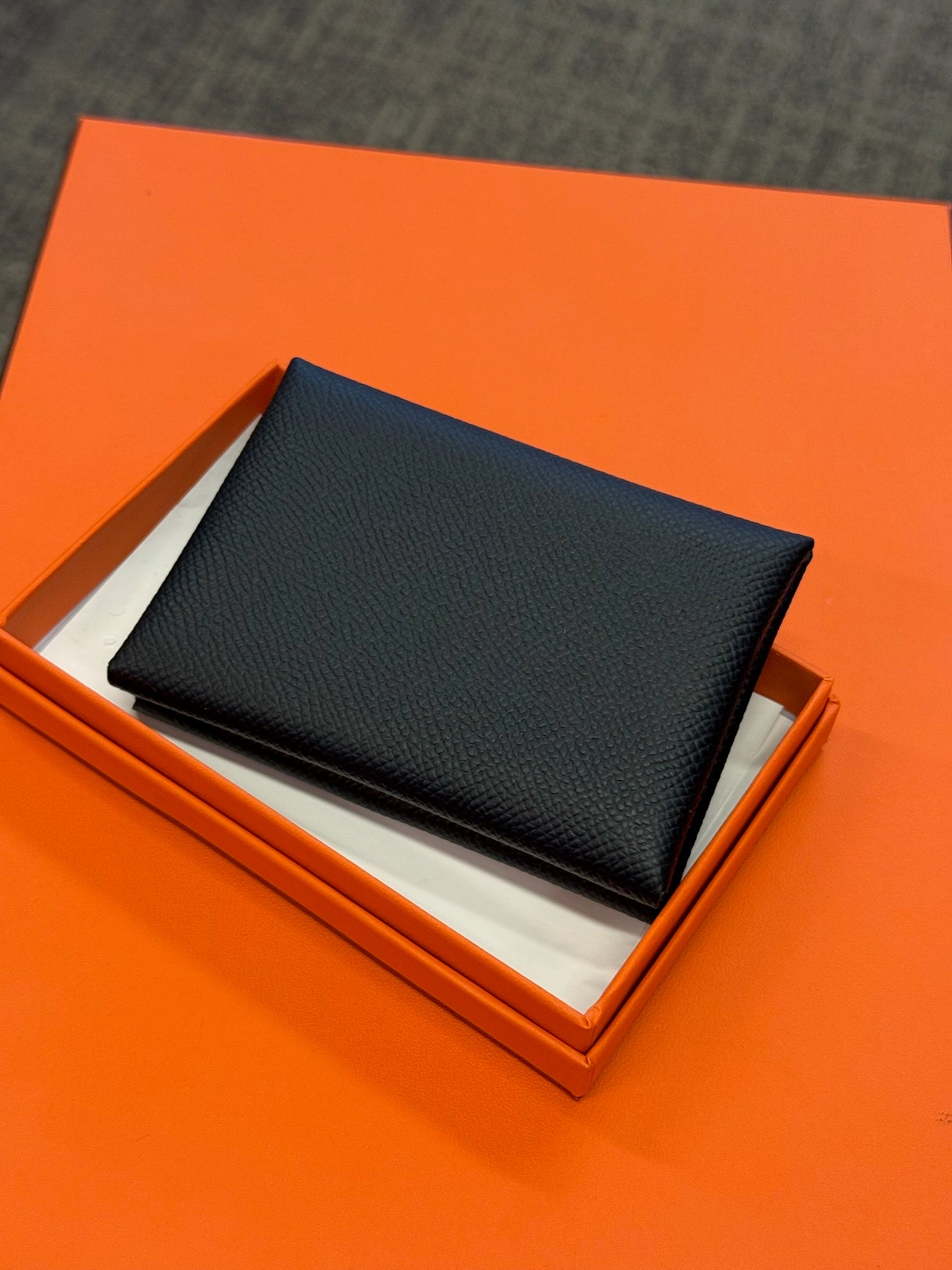 Hermès Calvi Card Holder - Black Epsom image 1