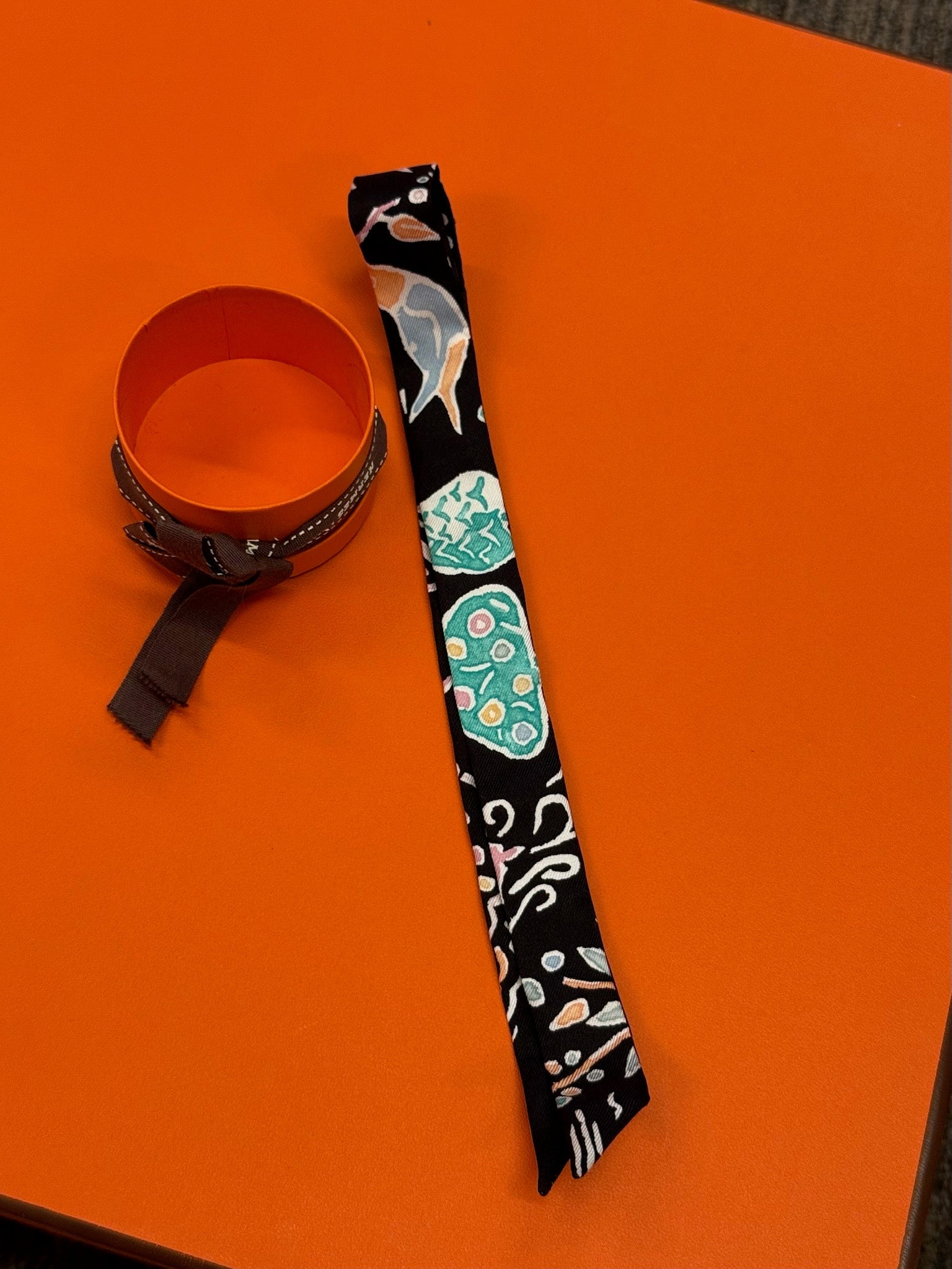 Hermès Narrow Silk Twilly - Black Multicolour Print image 1