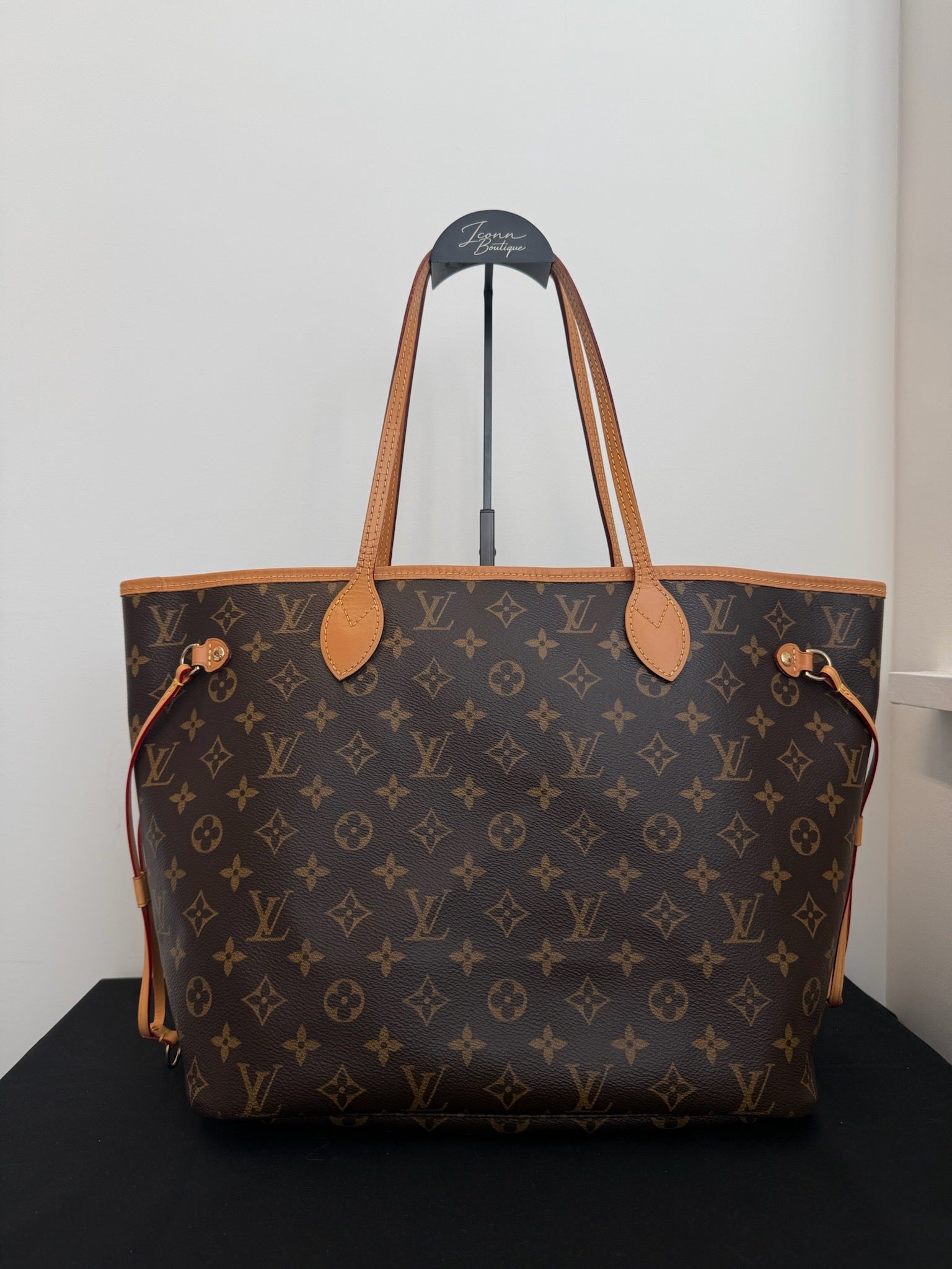 Louis Vuitton Neverfull Monogram Pink Interior Tote Bag Monogram with pink interior image 1
