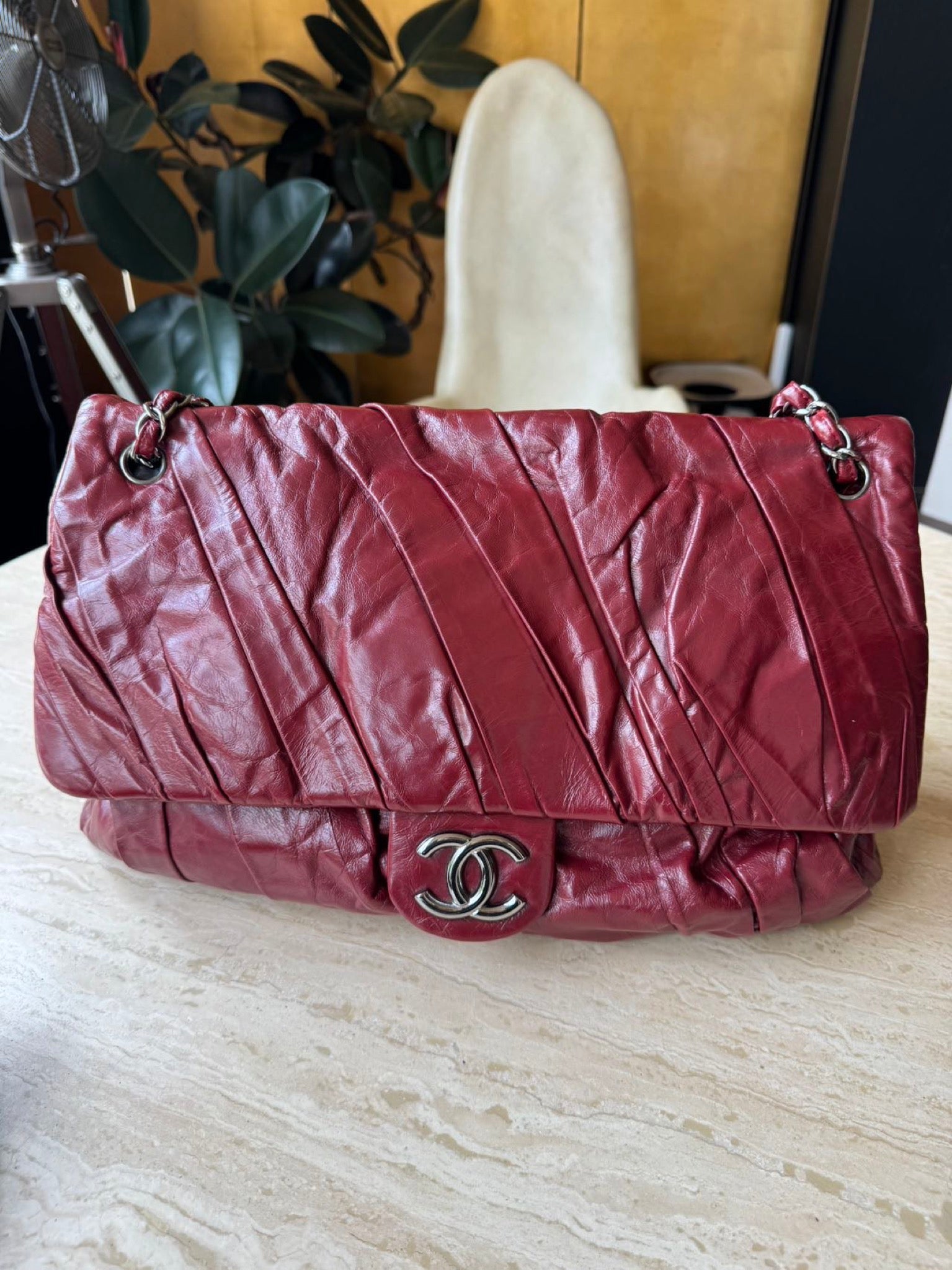 Chanel XXL Airport Flap Bag Burgundy Waxed Leather Silver Hardware image 2