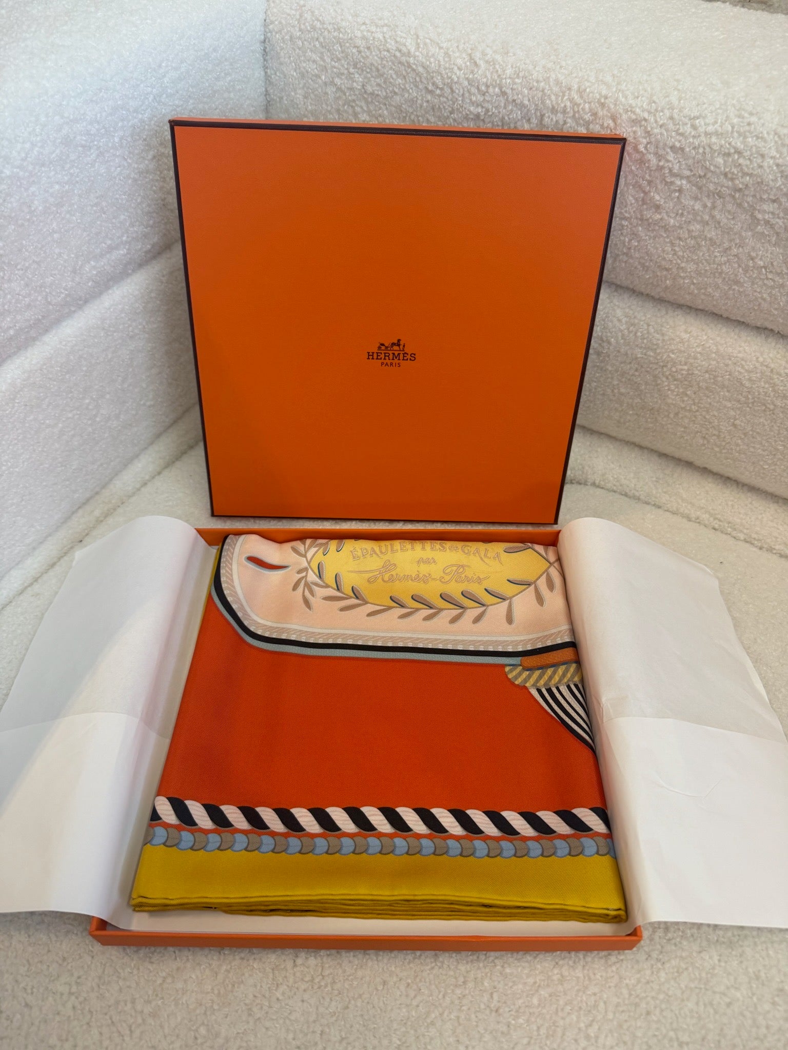 Hermès Silk Scarf 90 Orange Multicolour Orange / Multicolour image 2