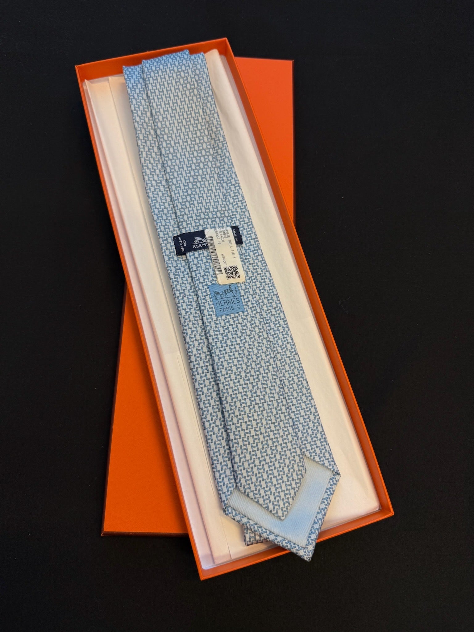 Hermès H Labyrinthe Silk Tie – Ciel / Azur image 2