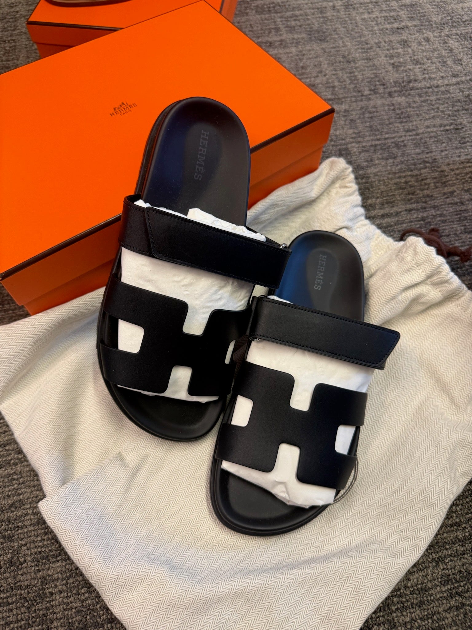 Size 38 - Hermès Chypre Sandals - Black image 2