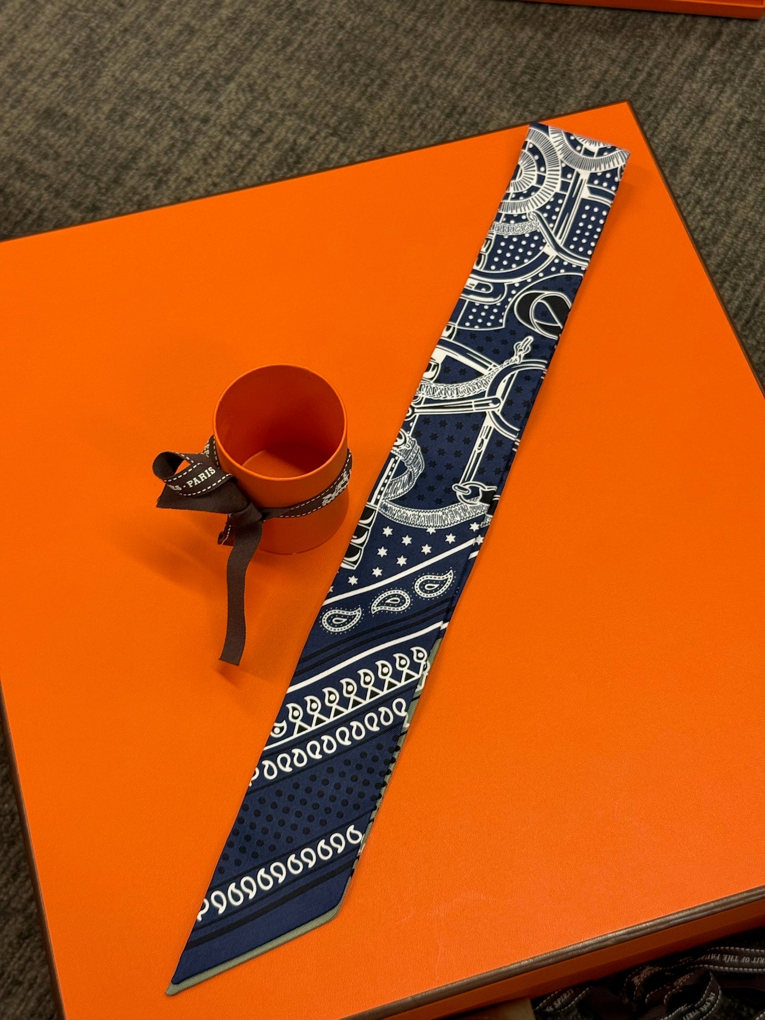Hermès Twilly - Navy & Khaki Bandana Print image 2