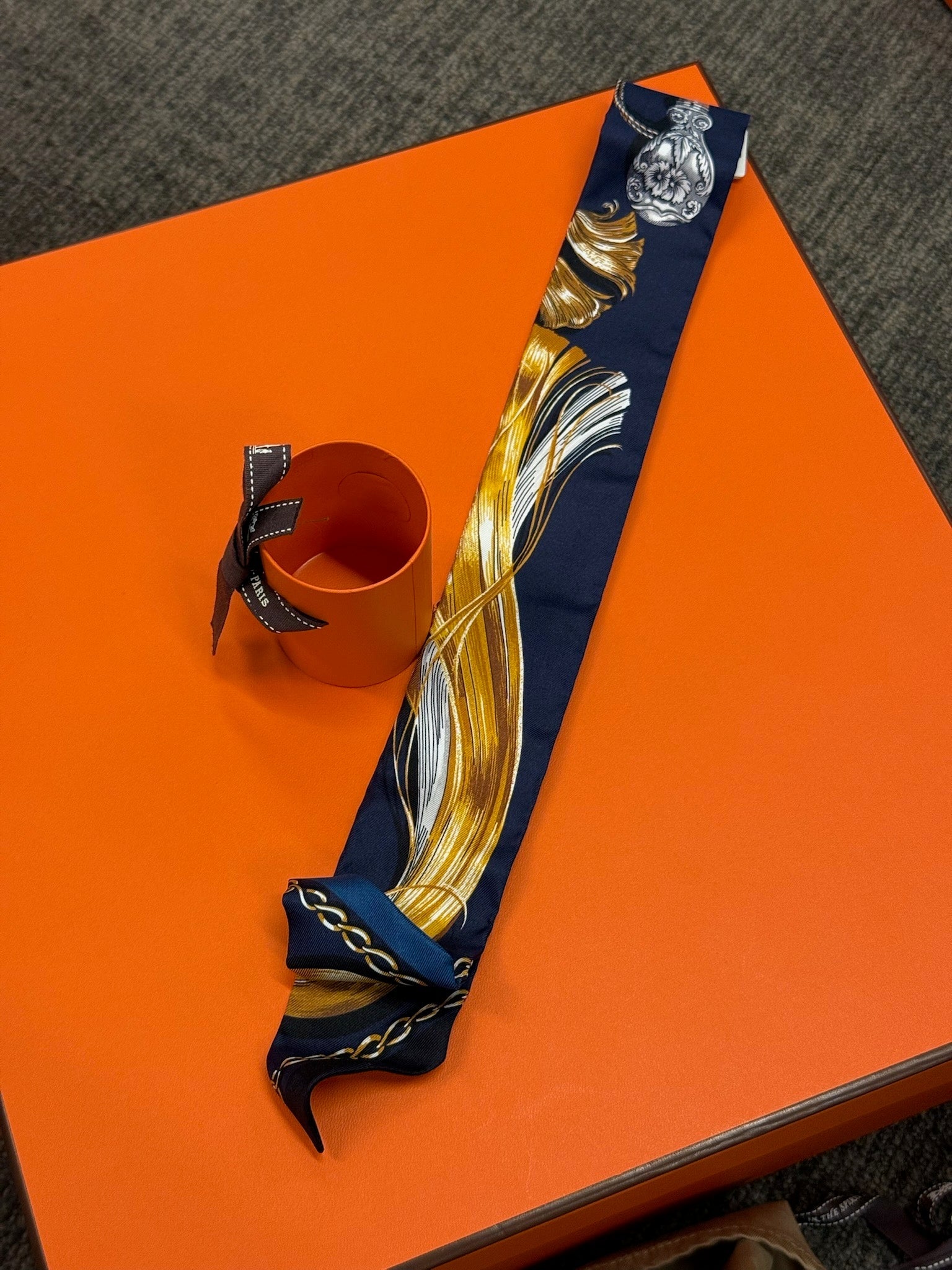 Hermès Twilly - Navy & Gold Feather Print image 2