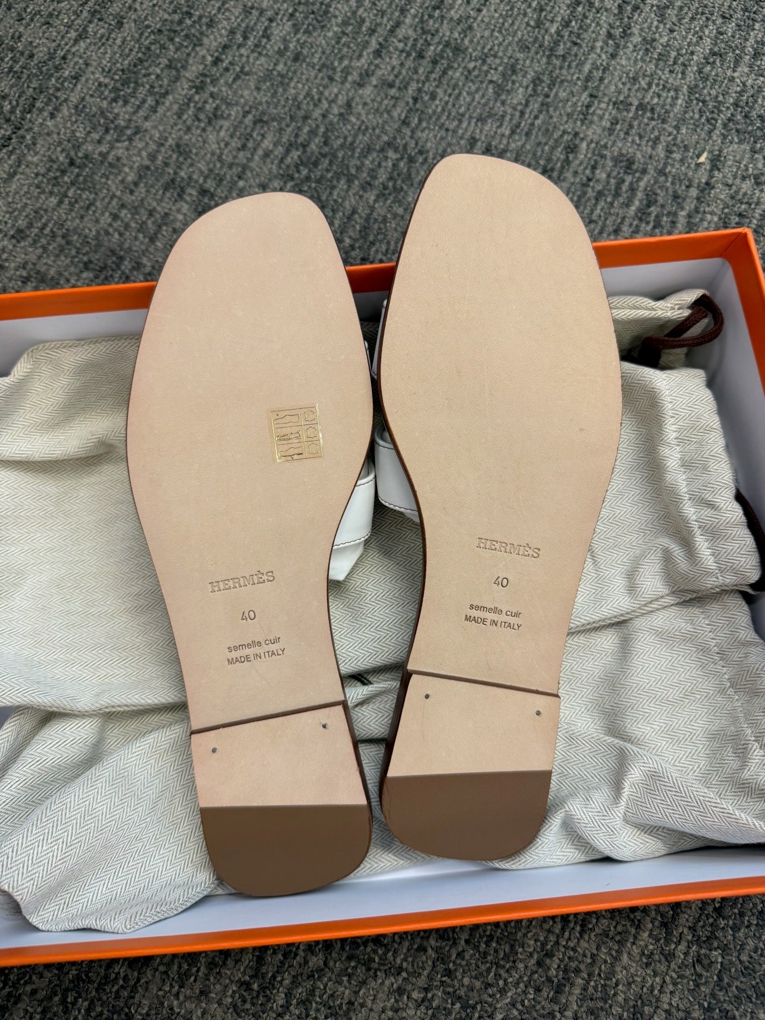 Size 40 - Hermès Oran Sandals - White image 2
