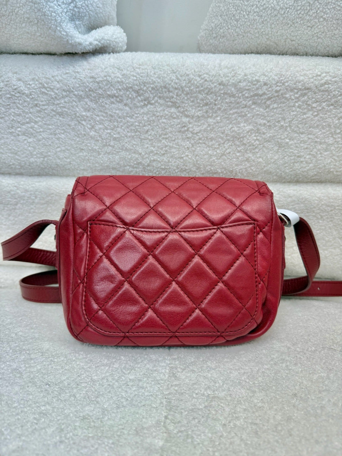 Chanel Quilted Flap Messenger Bag - Red image 2