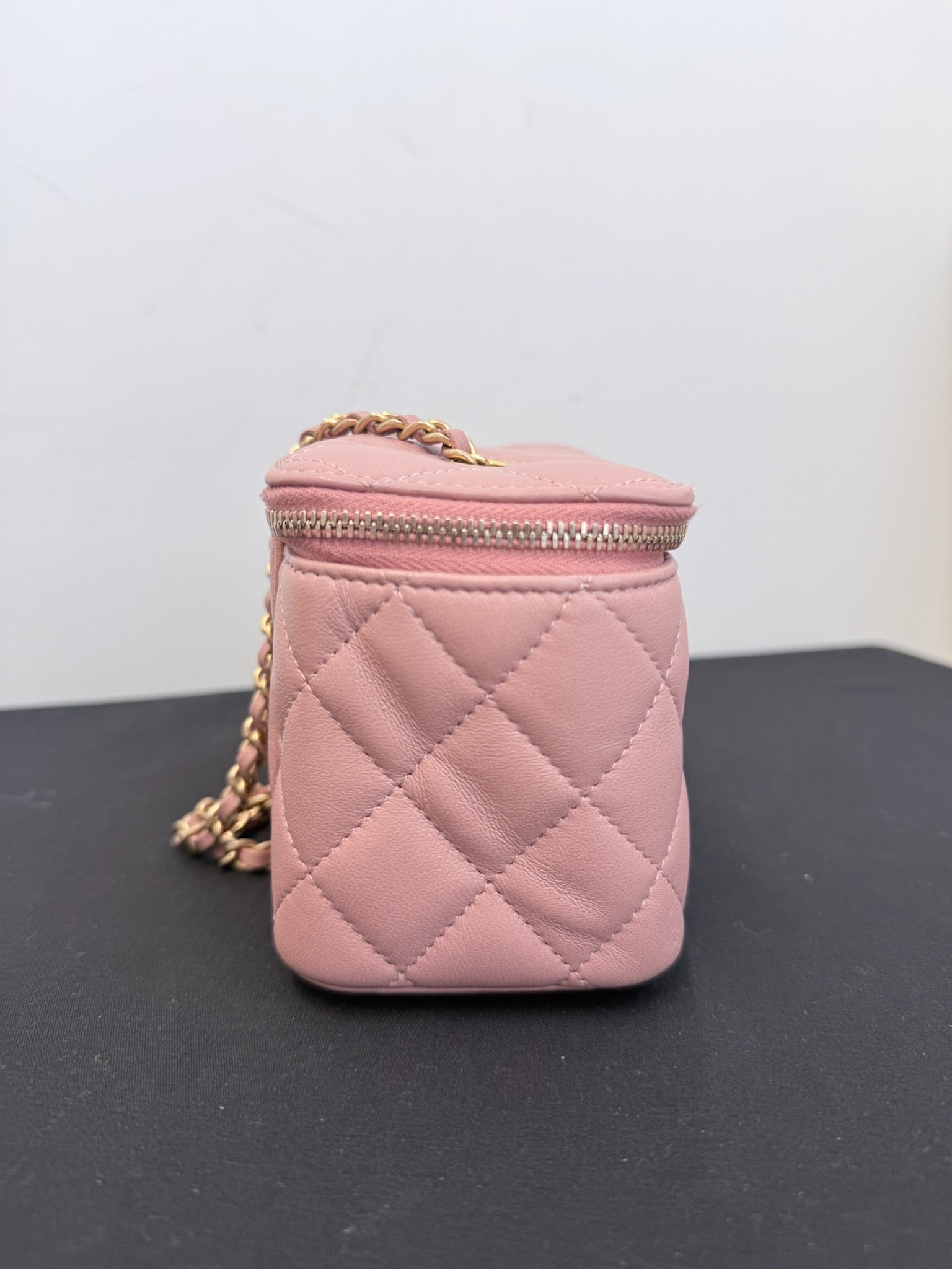 Chanel Pink Lambskin Vanity Case with Gold Hardware image 2