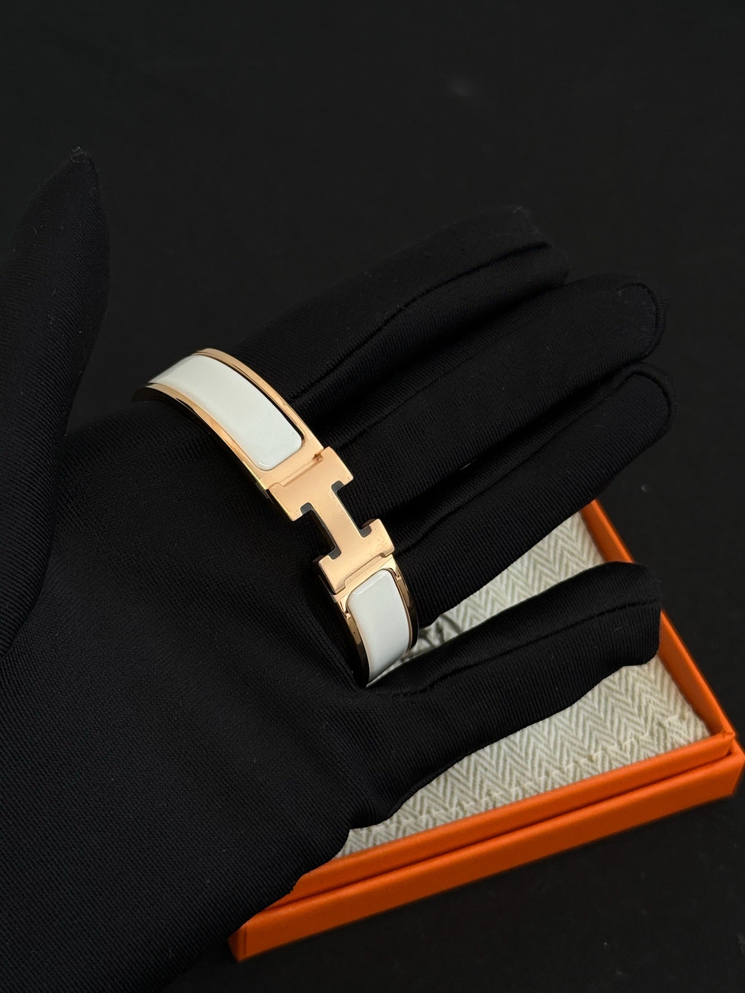 Hermes Clic H Bracelet Blanc image 2