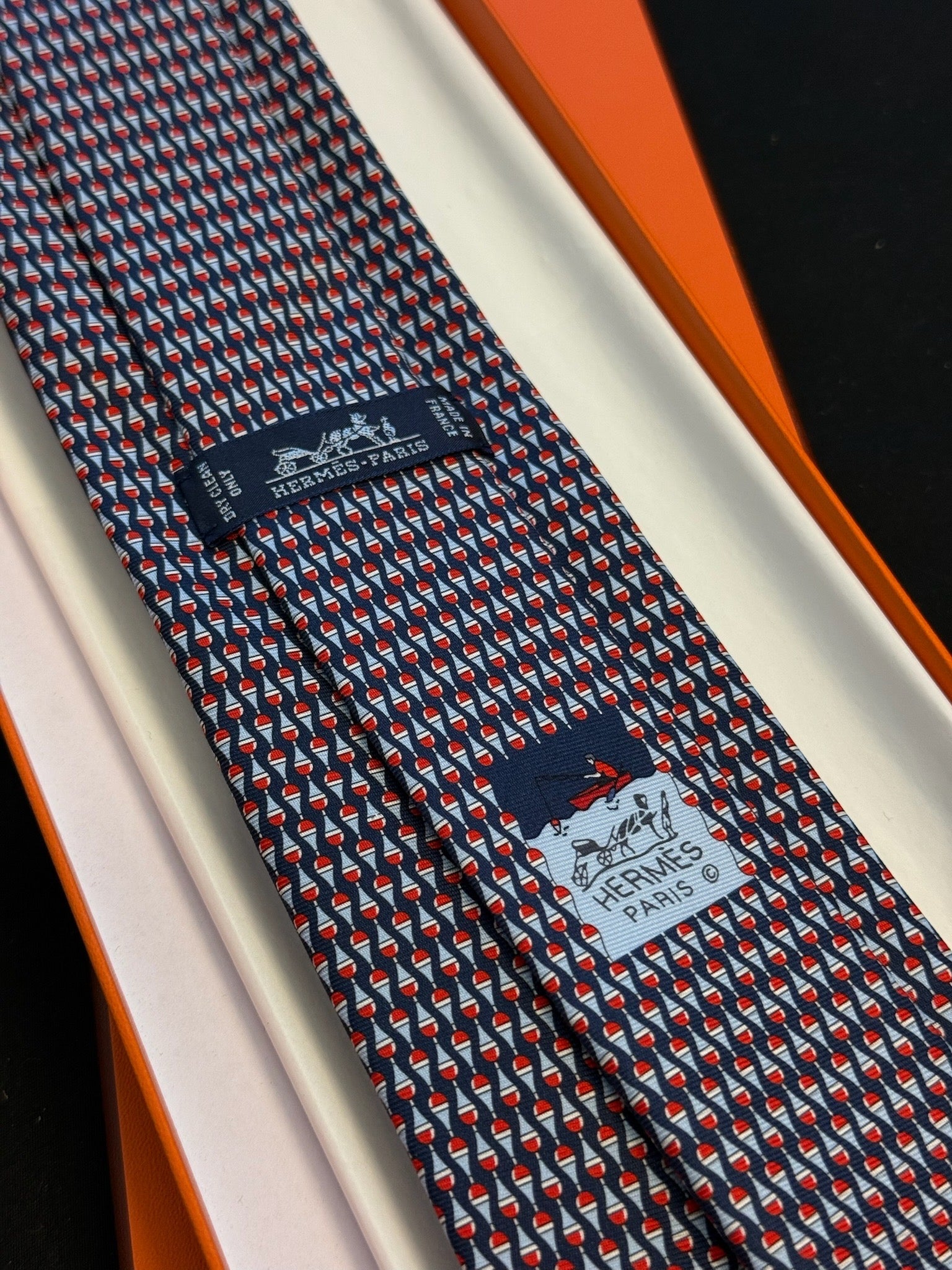 Hermès Silk Tie – Navy / Red Geometric Print image 3