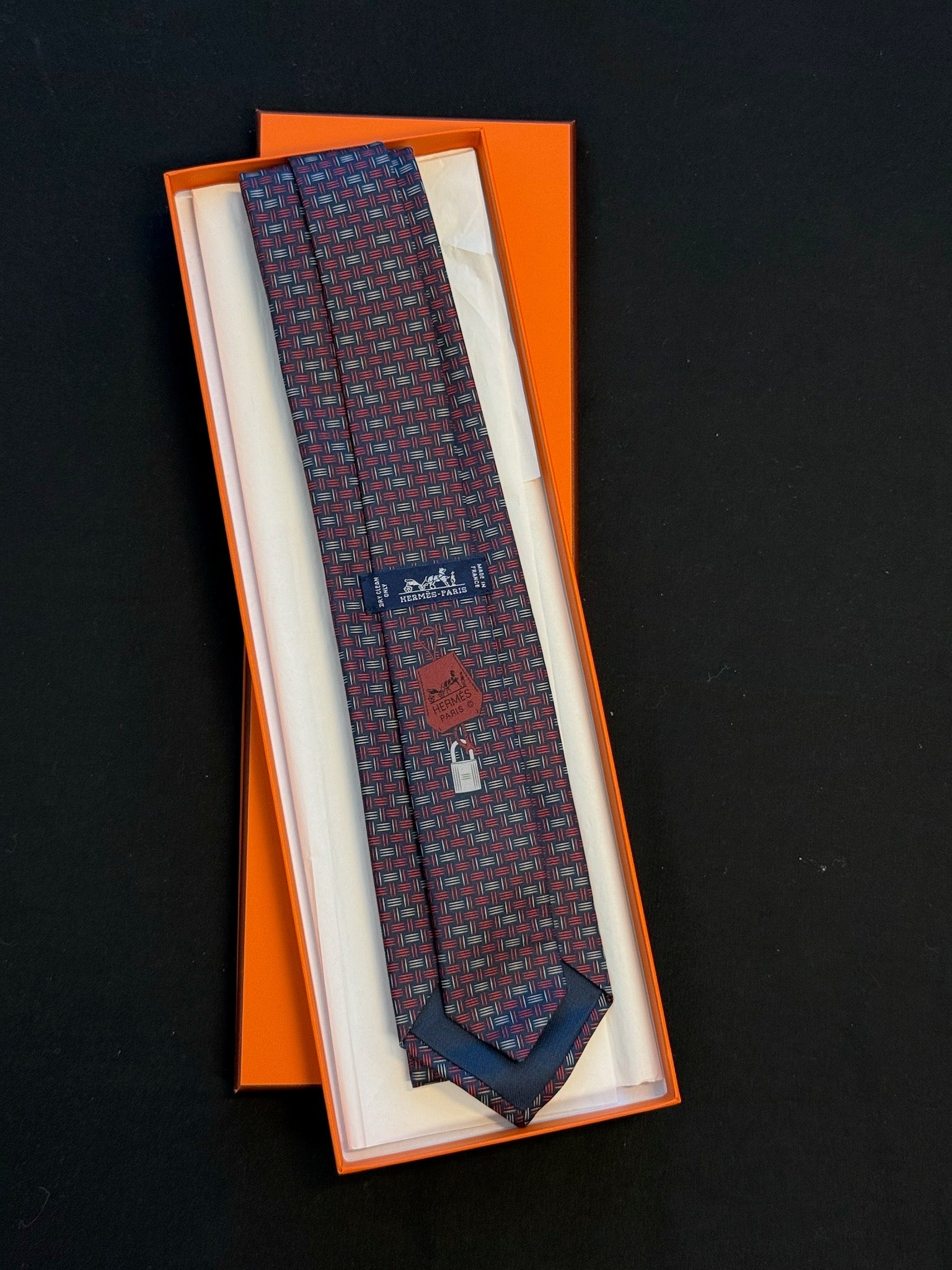 Hermès Silk Tie – Navy / Red Woven Geometric Print image 3