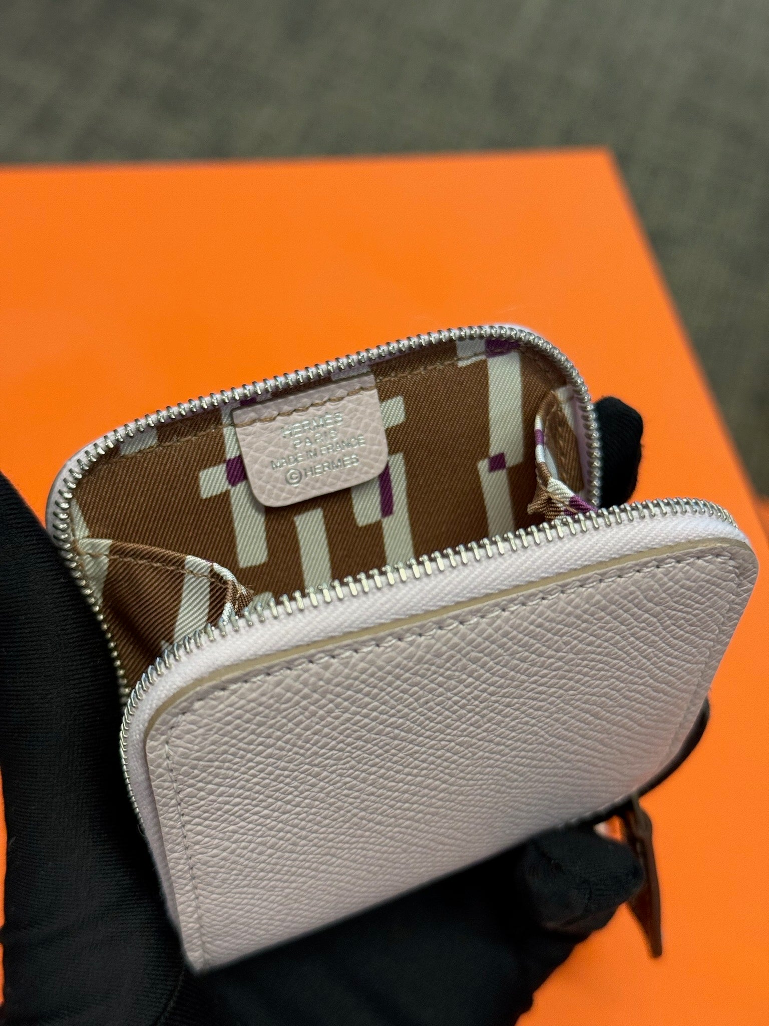 Hermès Silk’In Compact Wallet - Pale Pink image 3