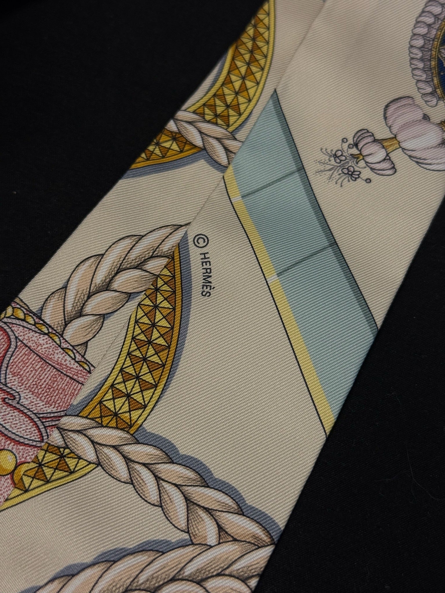 Hermès Grand Apparat Twilly - Ivory & Navy image 3