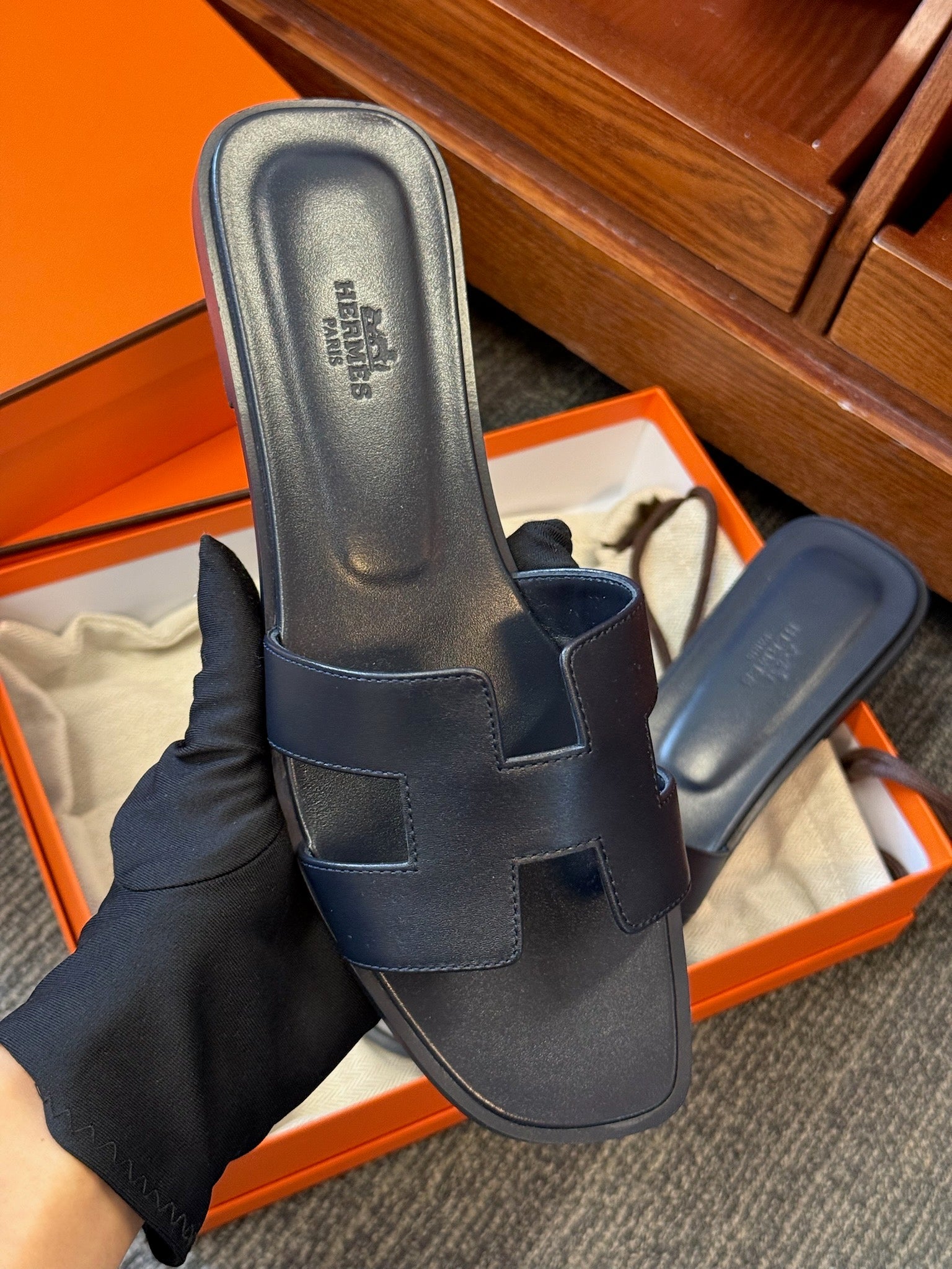 Size 40 - Hermès Oran Sandals Bleu Navy image 3