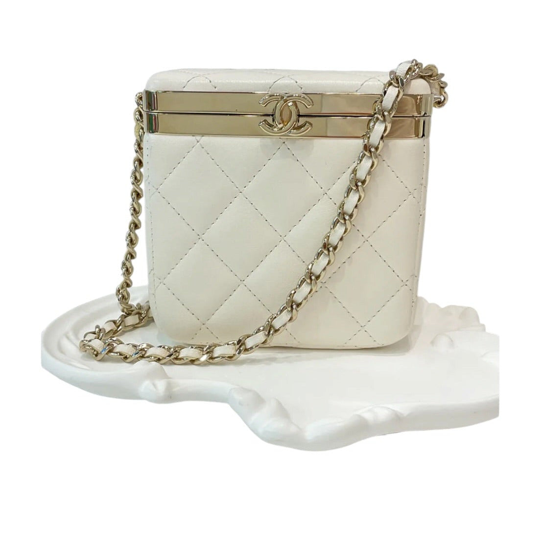 Chanel White Vanity Case in Lambskin Leather with Gold CC Clasp