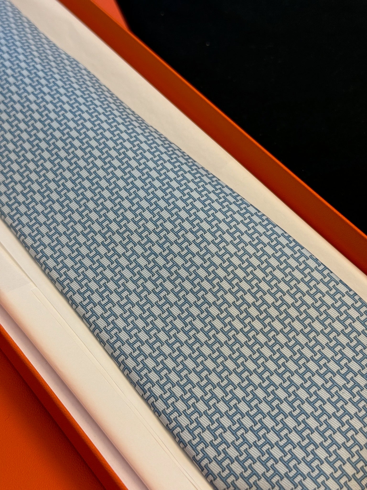 Hermès H Labyrinthe Silk Tie – Ciel / Azur image 4