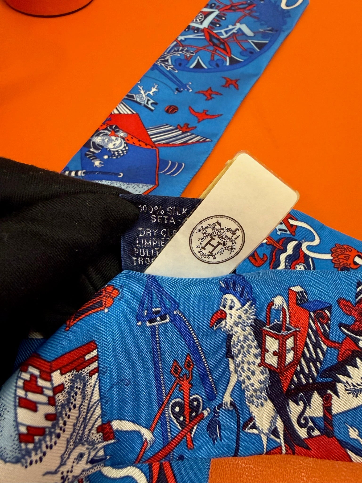 Hermès Twilly - Blue & Red Graphic Print image 4