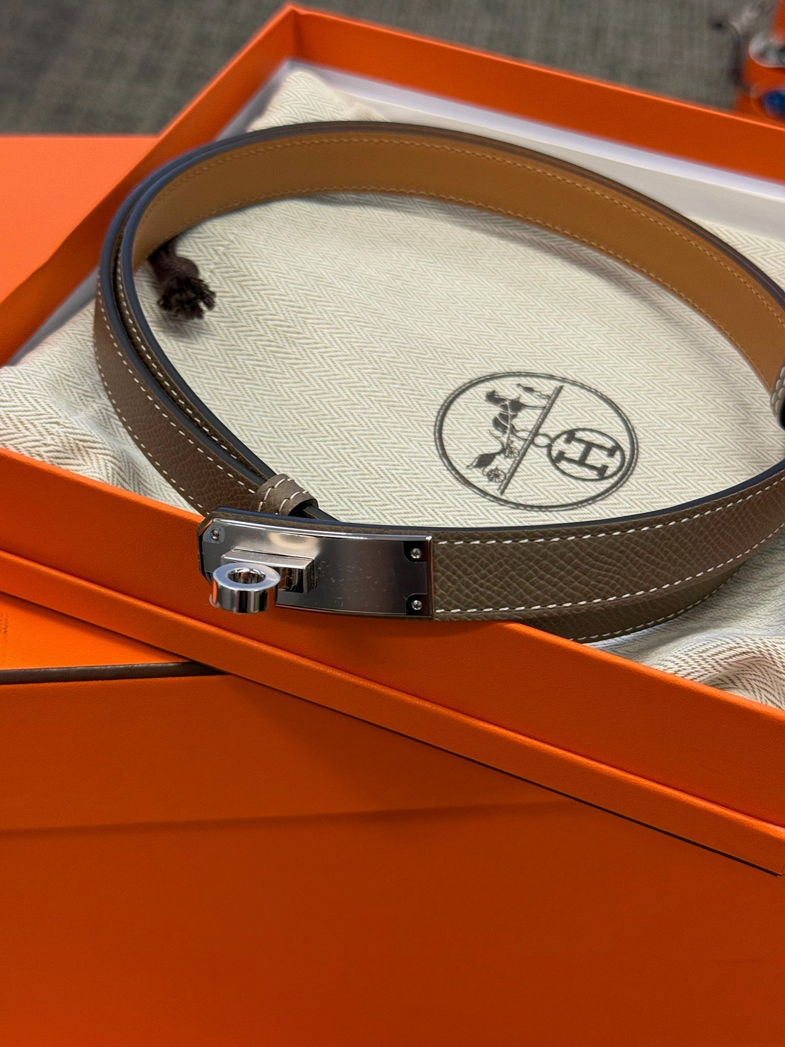 Hermès Leather Belt - Etoupe / Brown image 4
