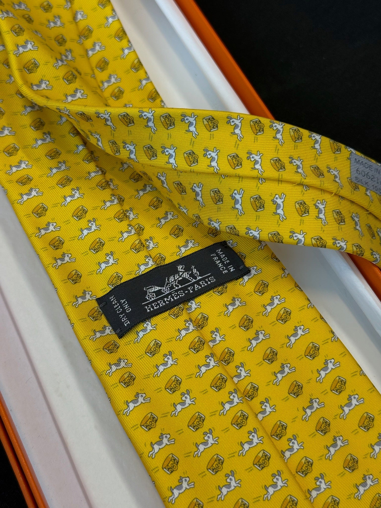 Hermès Silk Tie 7 Job Interview Tie - Jaune / Jaune Clair / Gris image 4