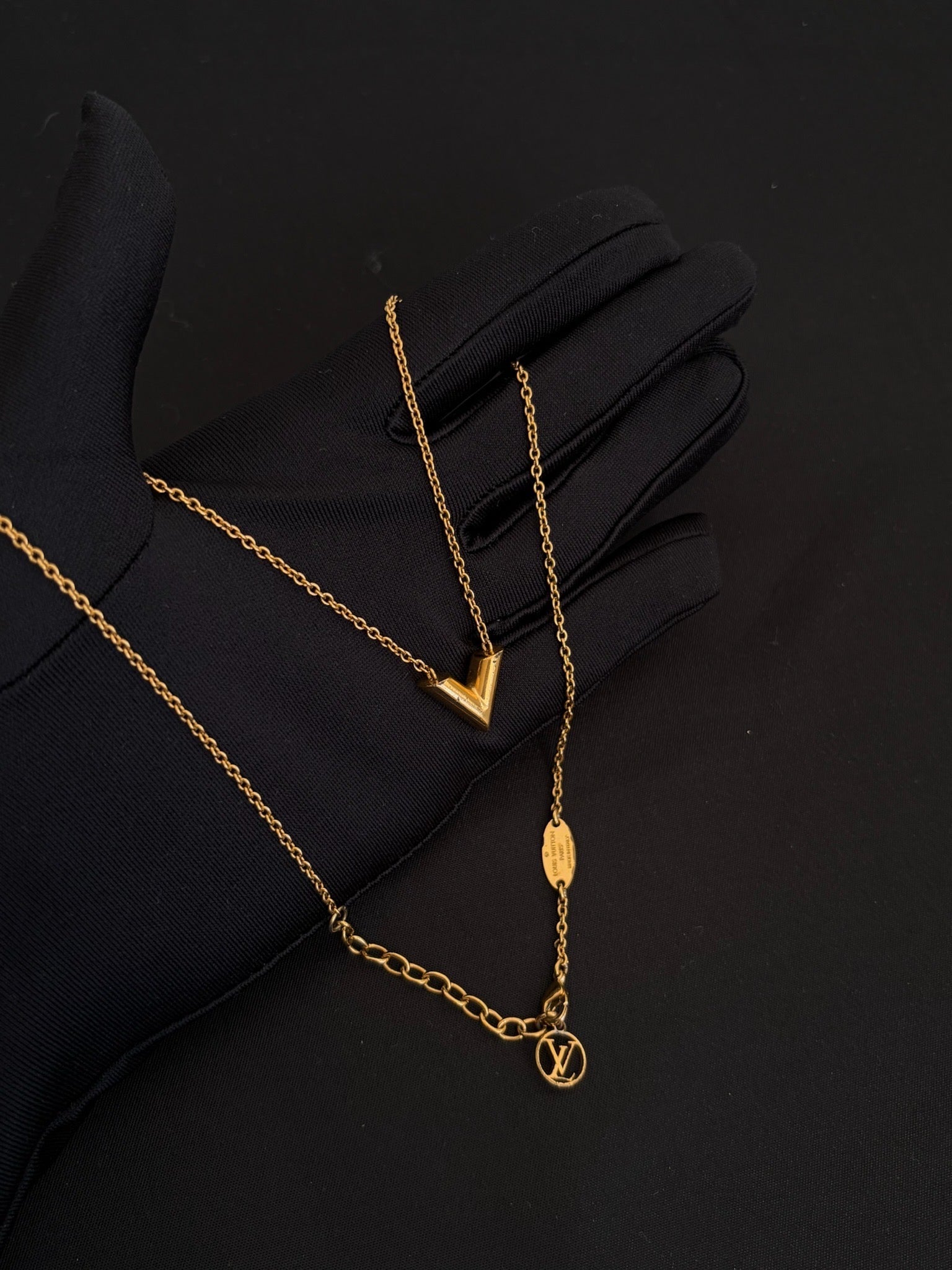 Louis Vuitton Gold Essential V Necklace image 4