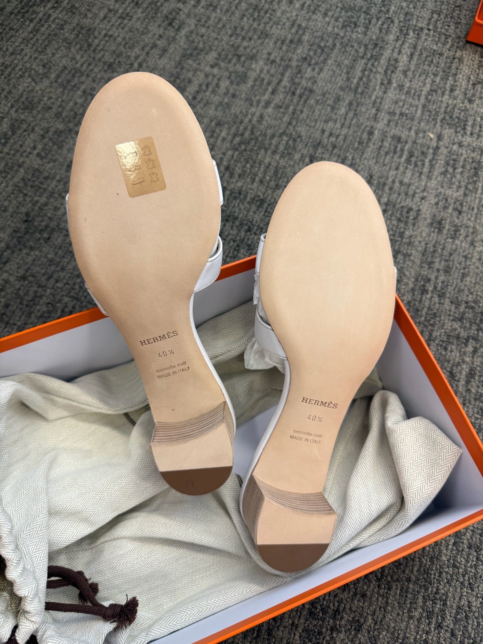 Size 40.5 - Hermès Oasis Sandals - White image 5