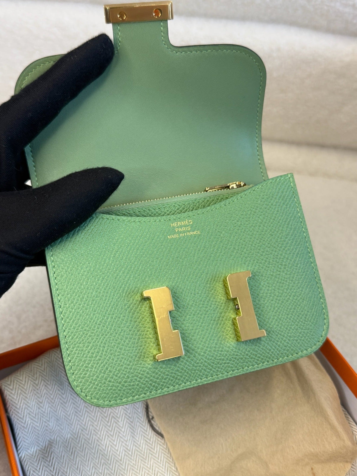 Hermès Constance Compact Wallet - Green image 5