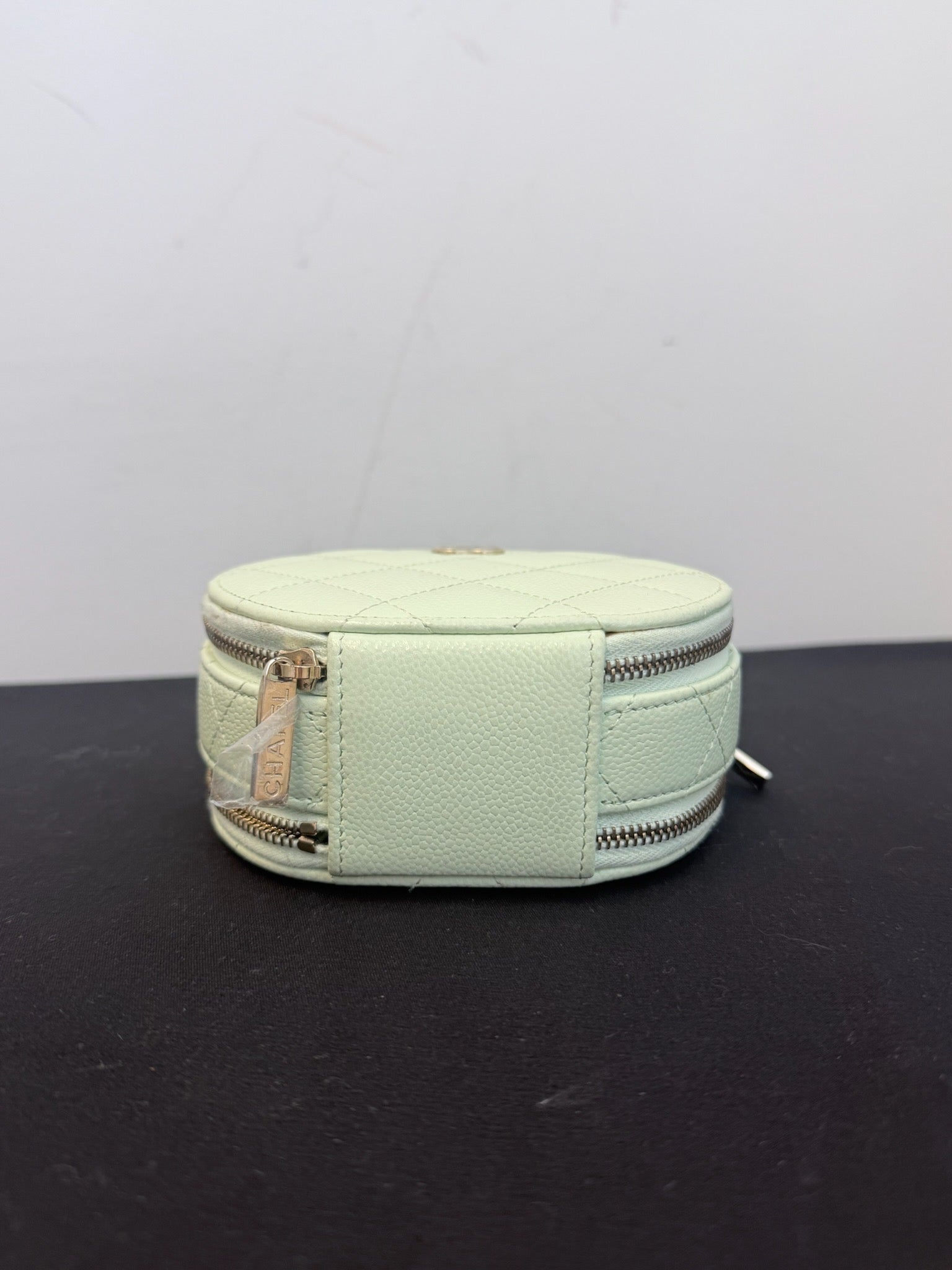 Chanel Apple Green Caviar Leather Round Vanity Bag with Top Handle image 5