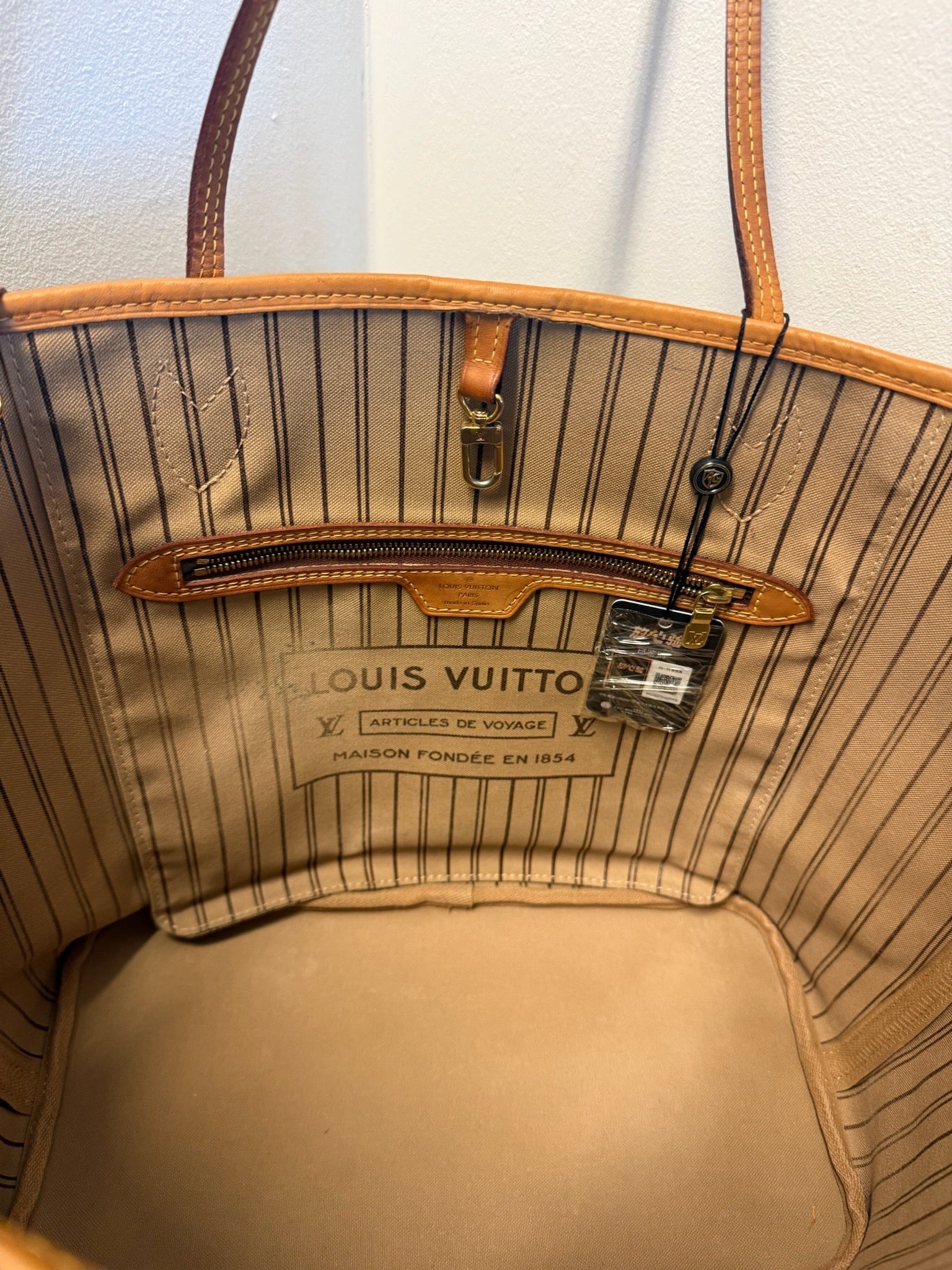 Louis Vuitton Neverfull MM - Monogram image 6