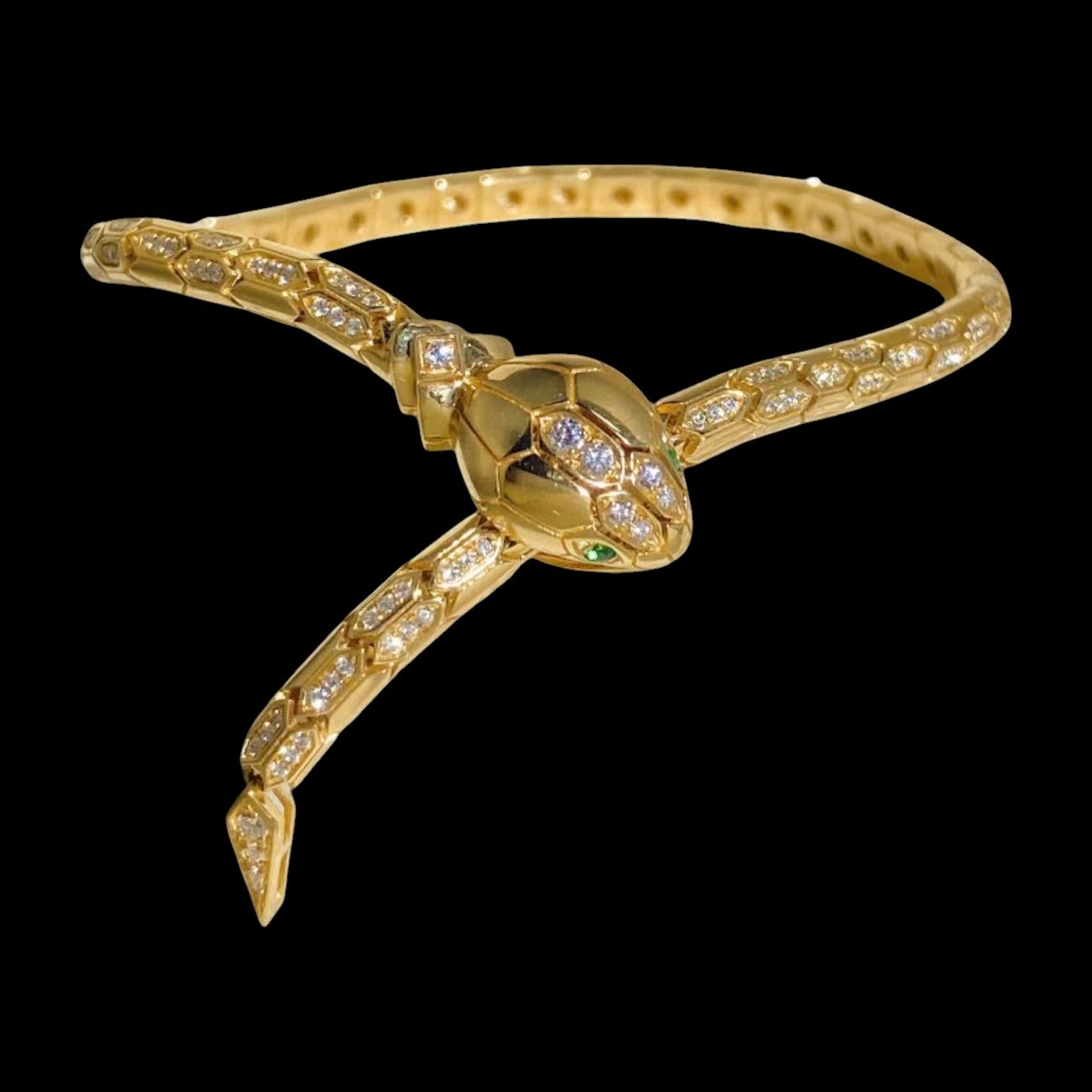 0.85ct White Diamond Serpenti Bracelet set in 18K