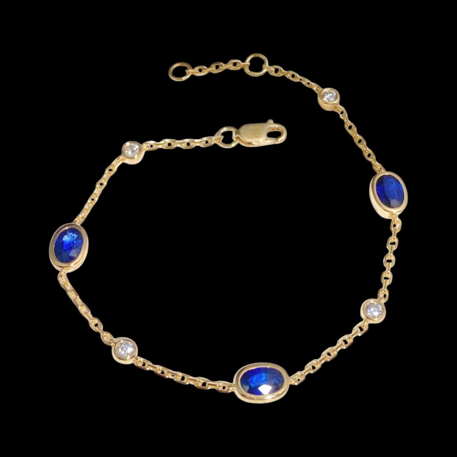 1.80ct Sri Lanka Royal Blue Sapphire & 0.23ct Natural Diamond Bracelet set in 18K Gold