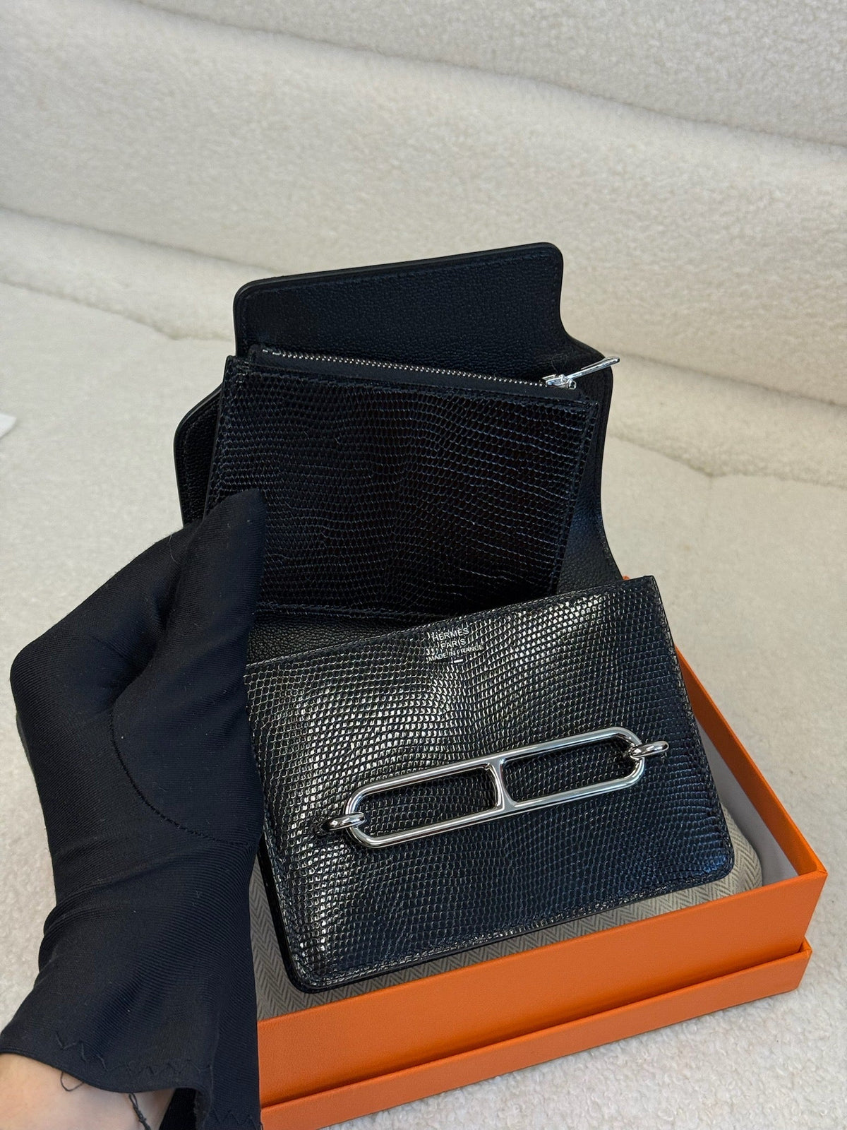 Hermès Roulis Compact Wallet - Black image 7