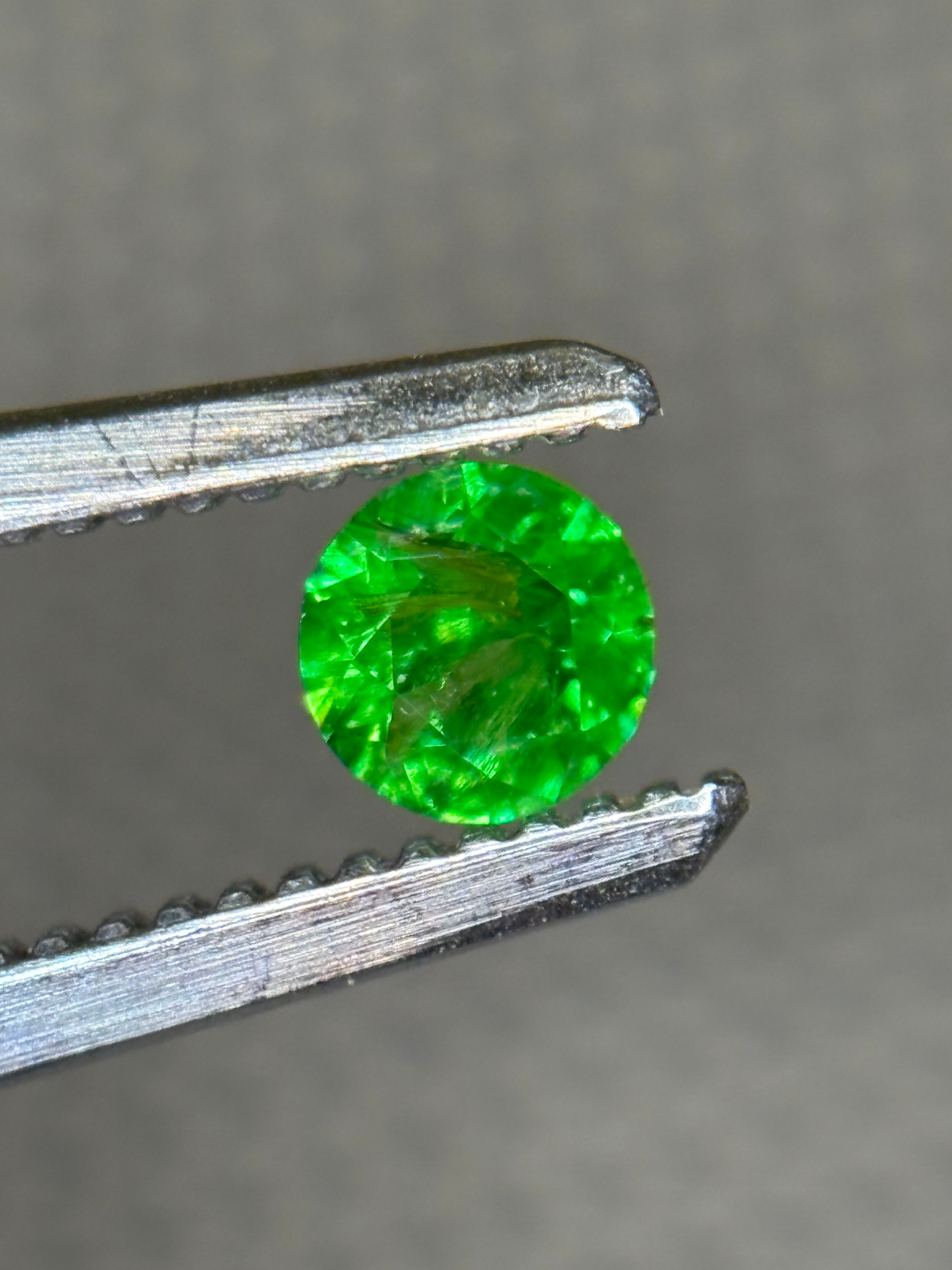 0.21ct Russian Demantoid Bobrovka (3) DXBCS4852