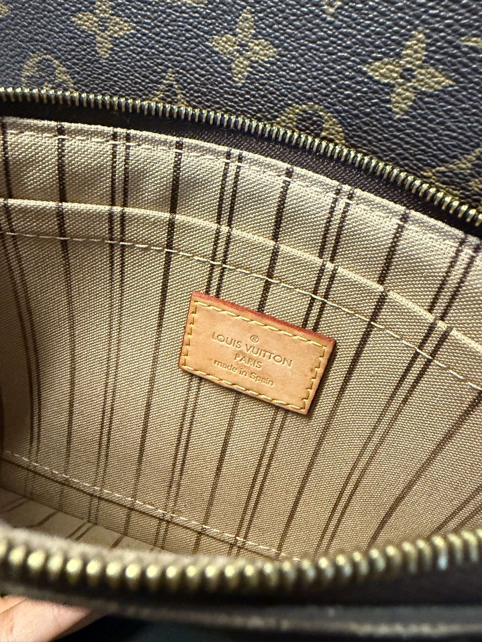 Louis Vuitton Neverfull MM - Monogram image 9