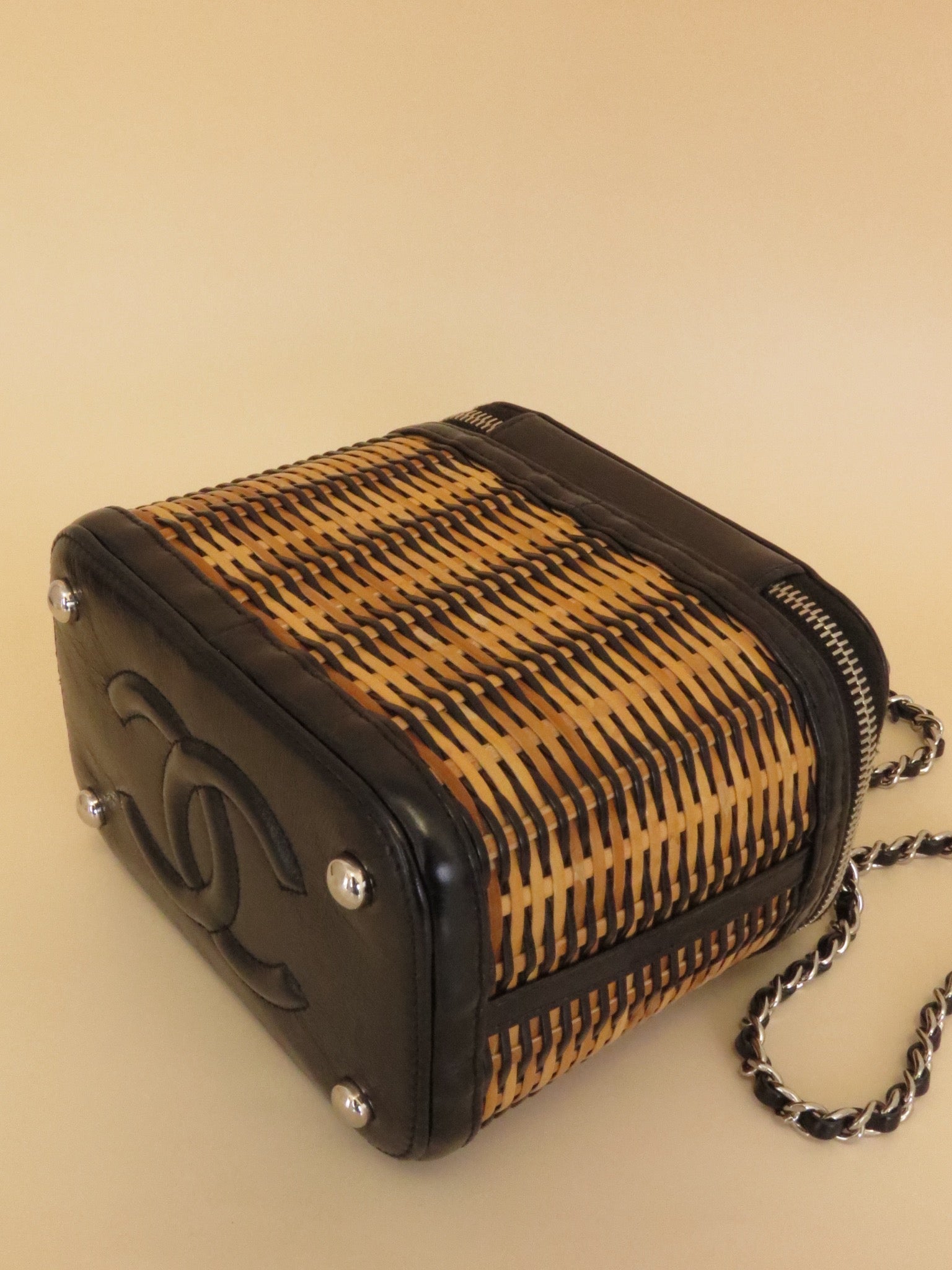 Chanel Woven Vanity Case - Black & Natural image 9