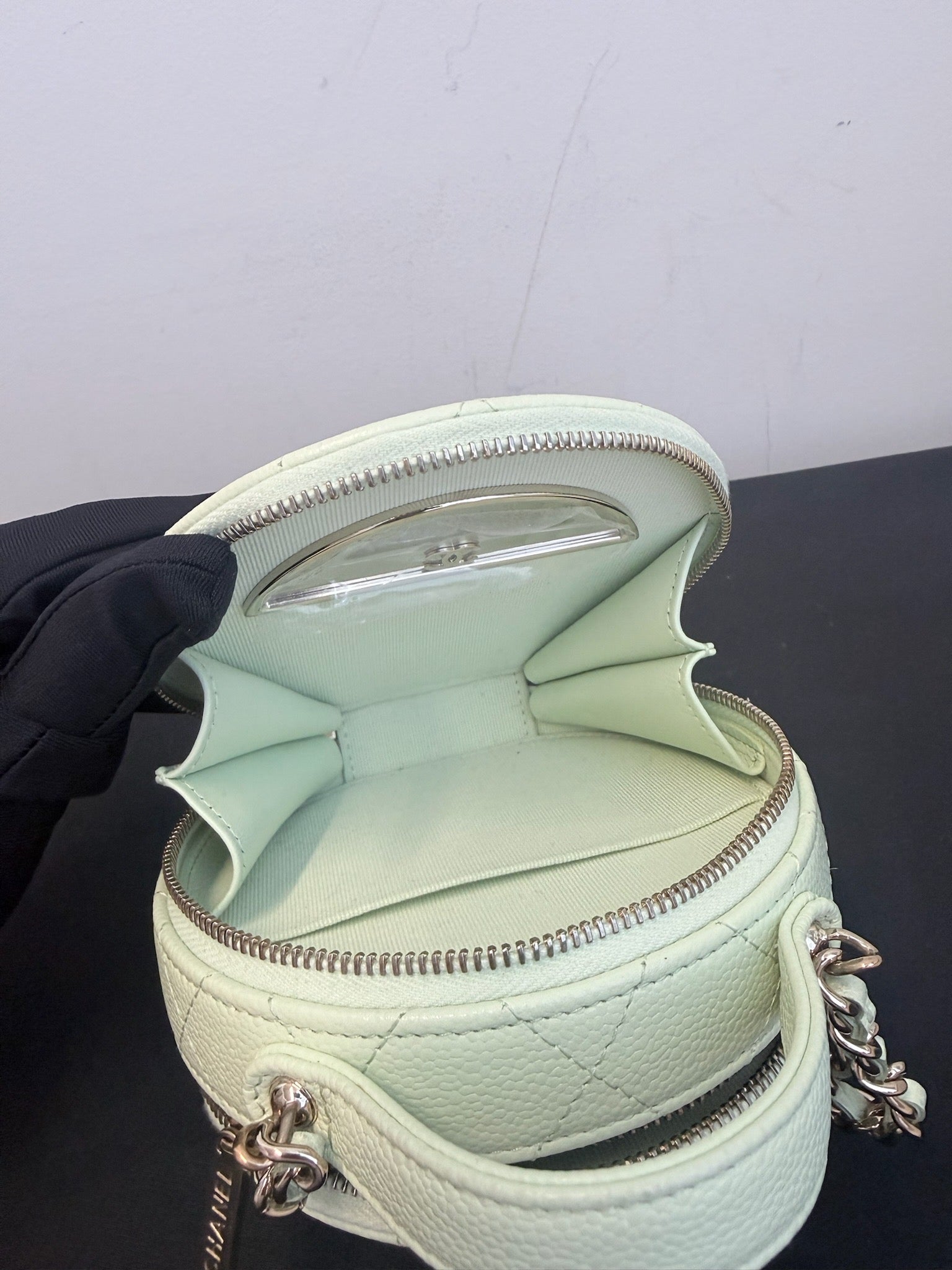 Chanel Apple Green Caviar Leather Round Vanity Bag with Top Handle image 9