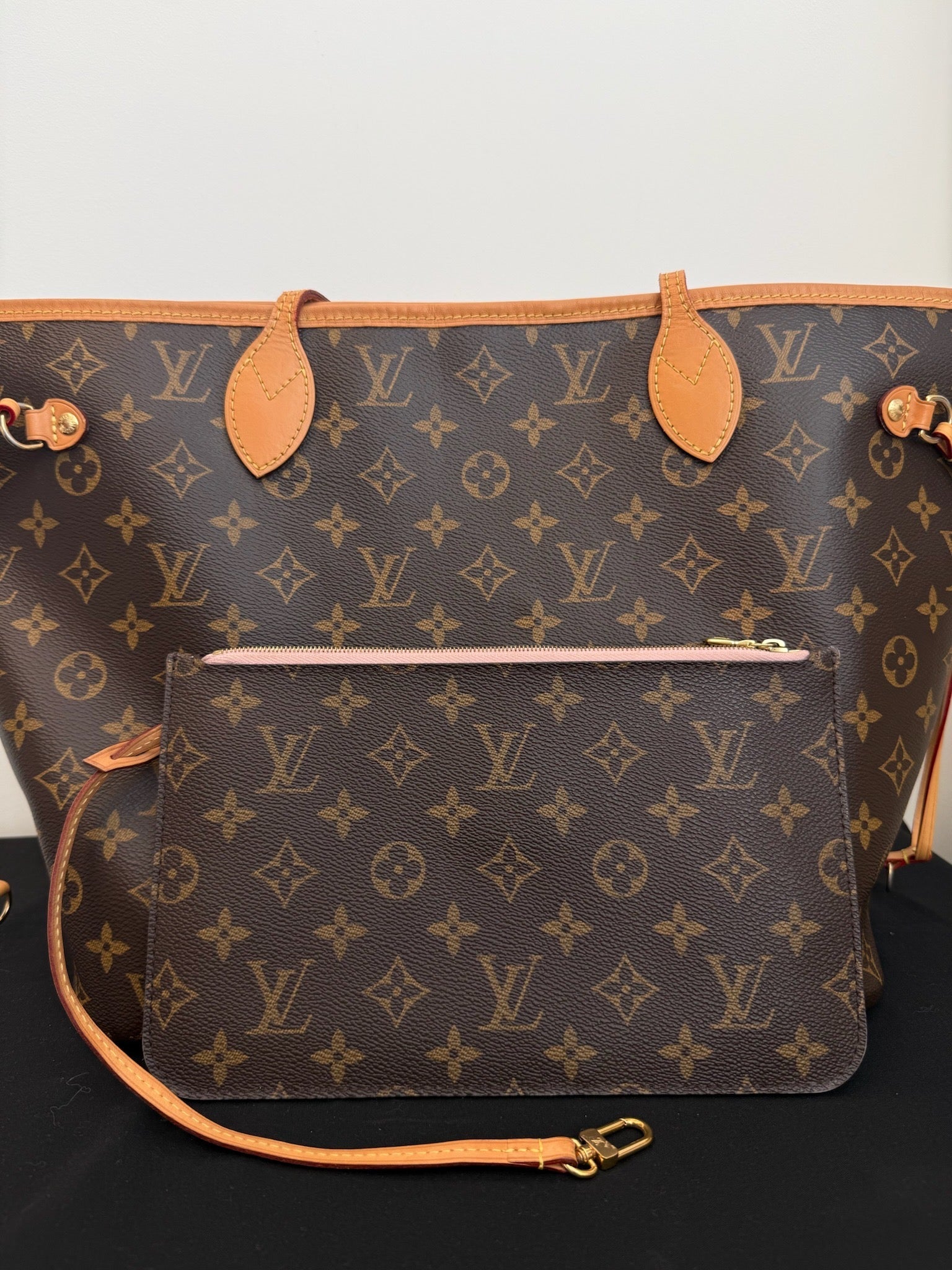 Louis Vuitton Neverfull Monogram Pink Interior Tote Bag Monogram with pink interior image 10