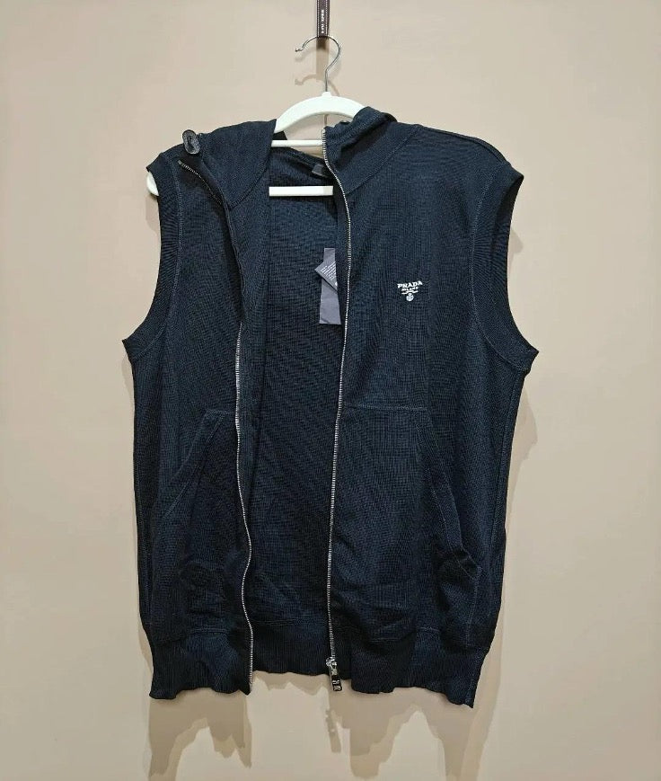 Prada wool knit hooded vest, size 46 SYCC2140