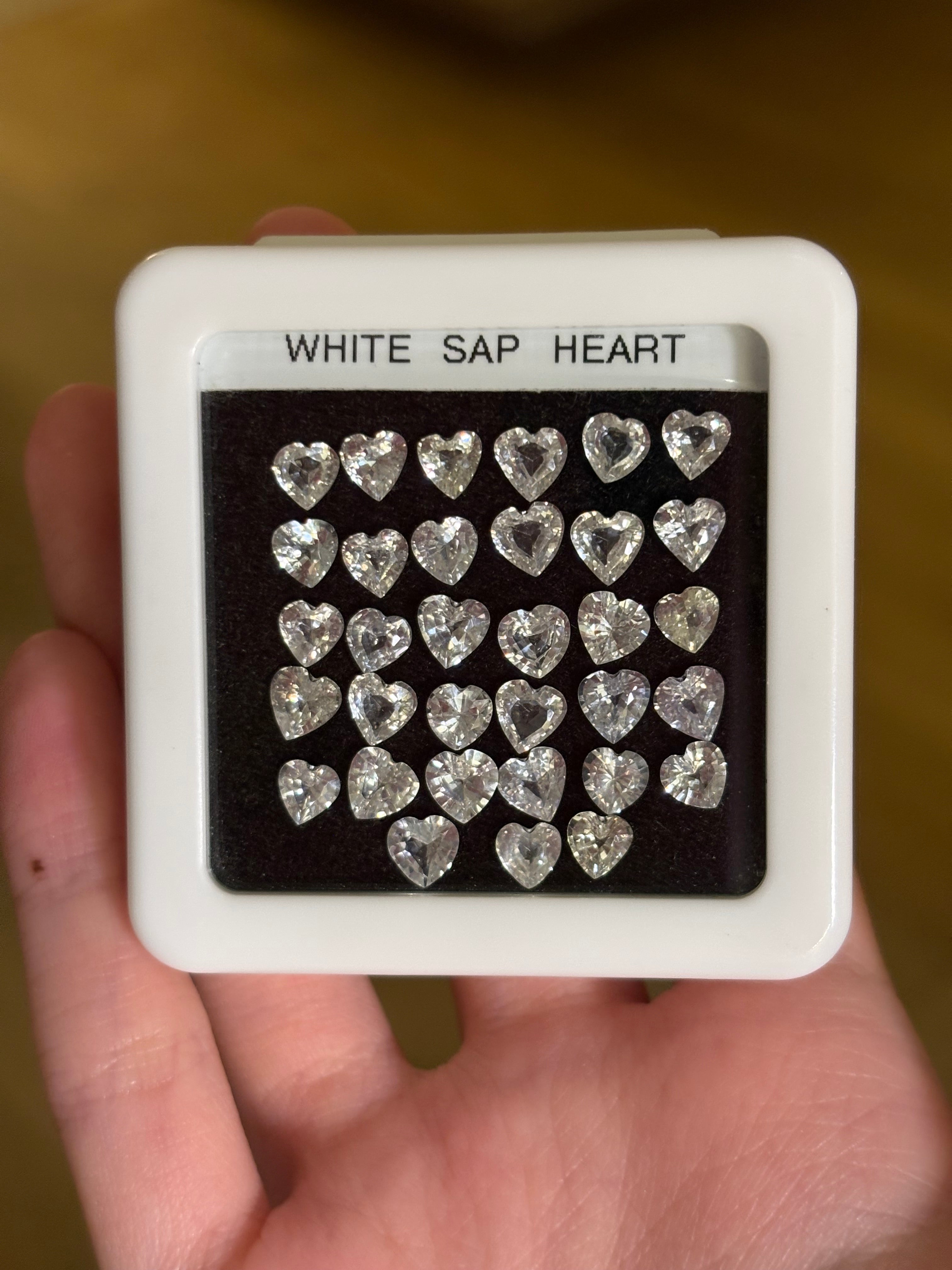 White Sapphire Heart DXBCD1240