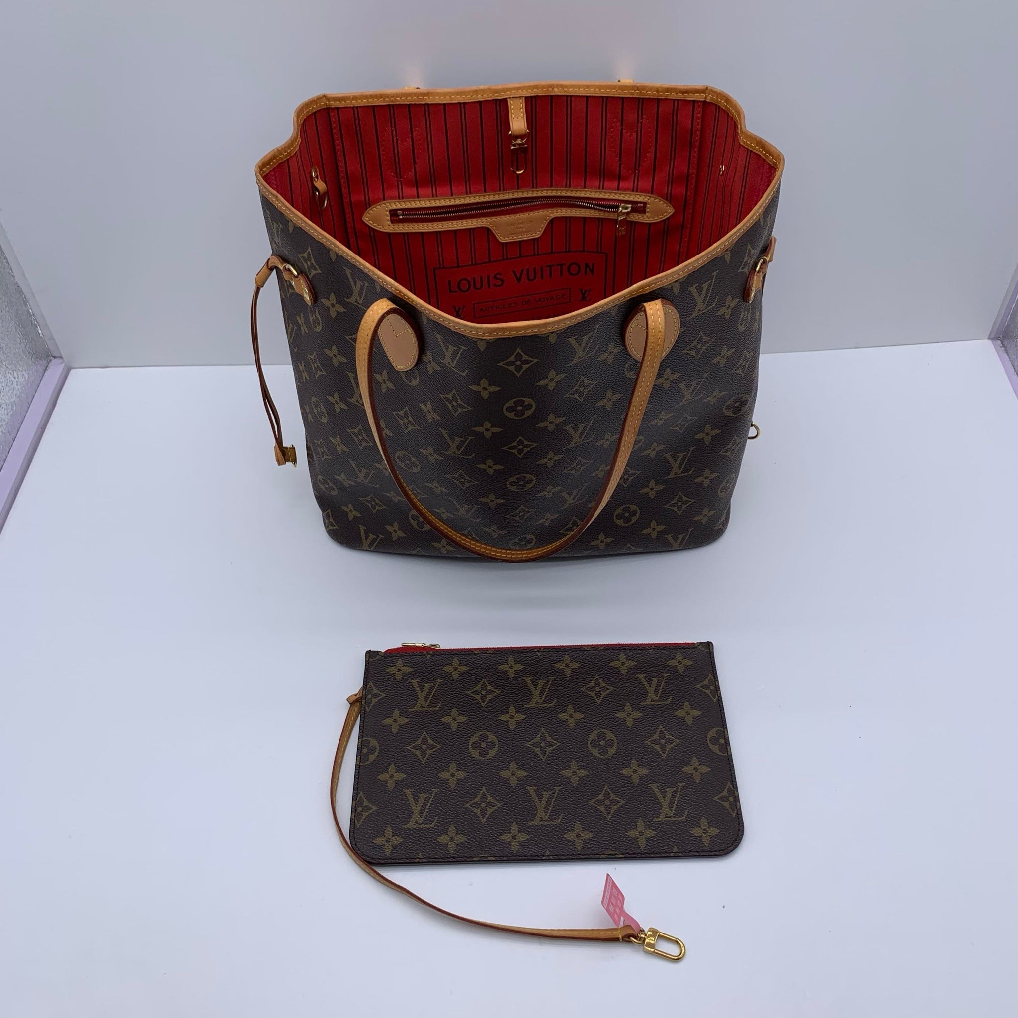 Louis Vuitton Neverfull MM Monogram Red Interior Tote Bag image 11