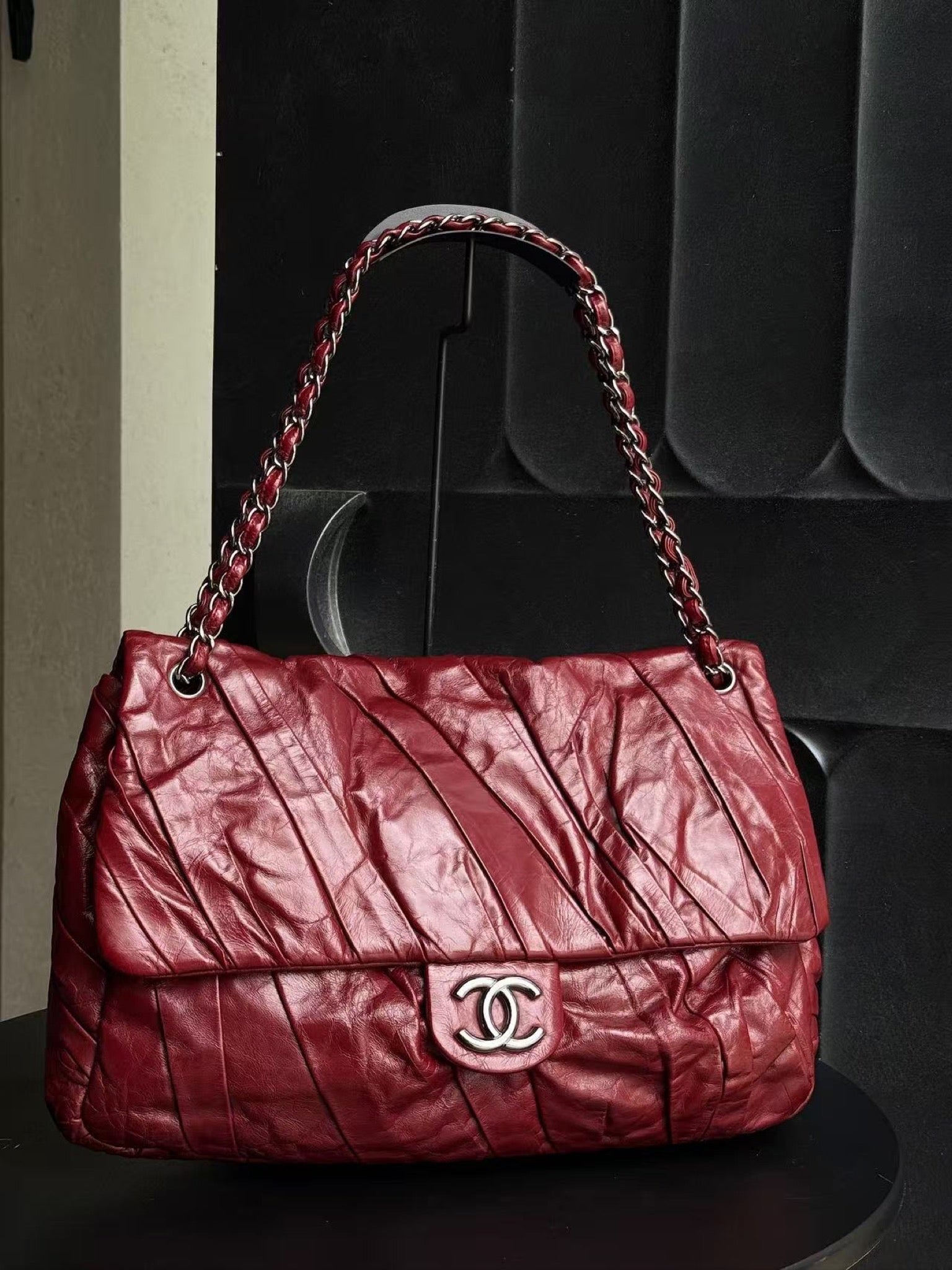 Chanel XXL Airport Flap Bag Burgundy Waxed Leather Silver Hardware image 12