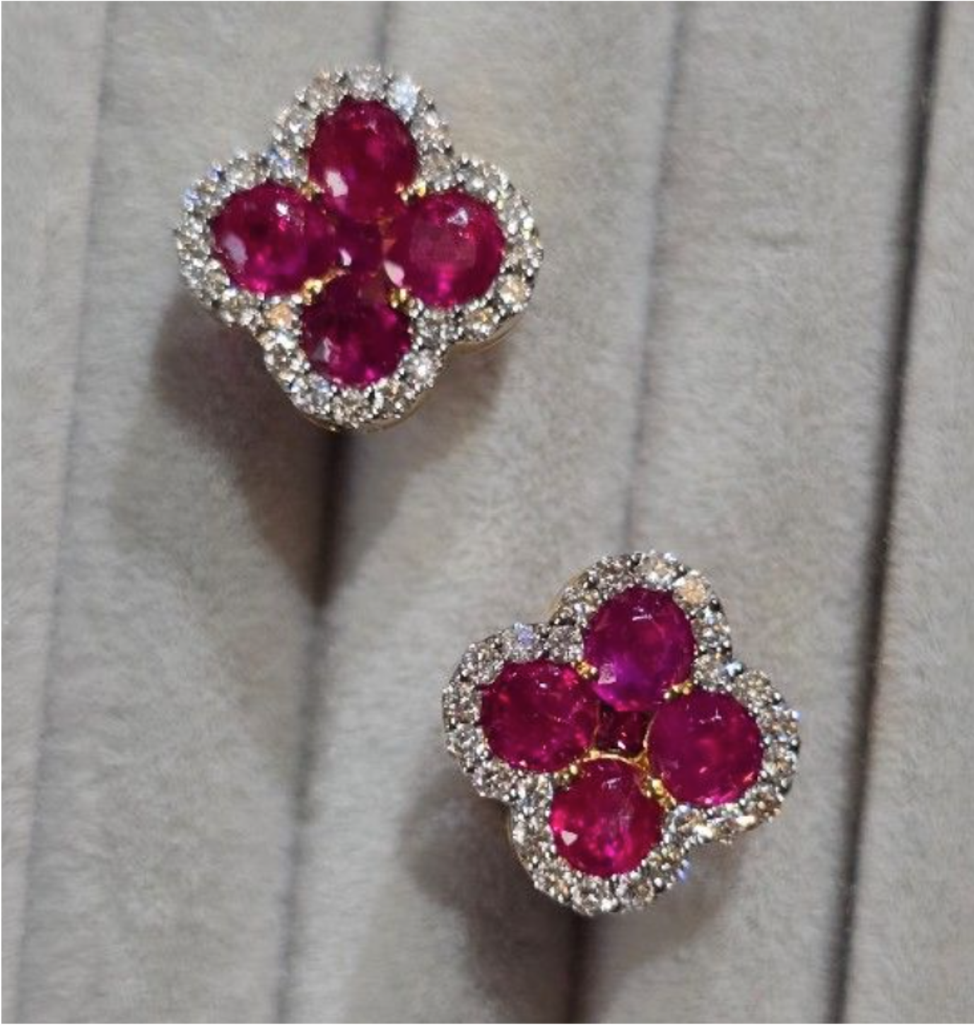 1.64ct Unheated Burma Ruby Earrings (Vivid Red) with natural diamonds in 18K gold setting SYCB12