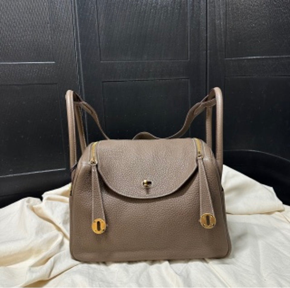 Hermes Lindy 30 y-carved US65298