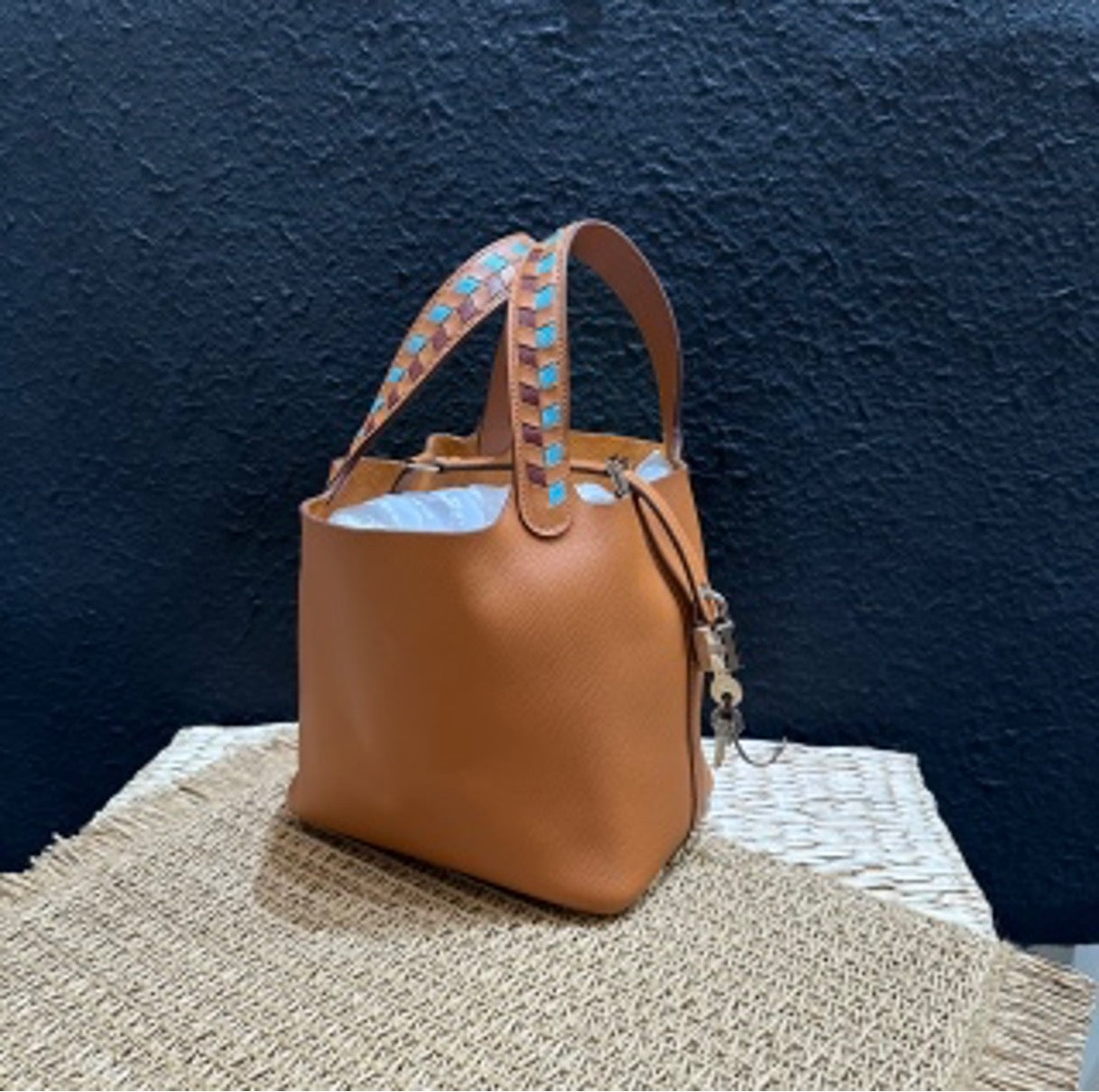 Hermes woven handle shopping basket, D-stamp US6011649