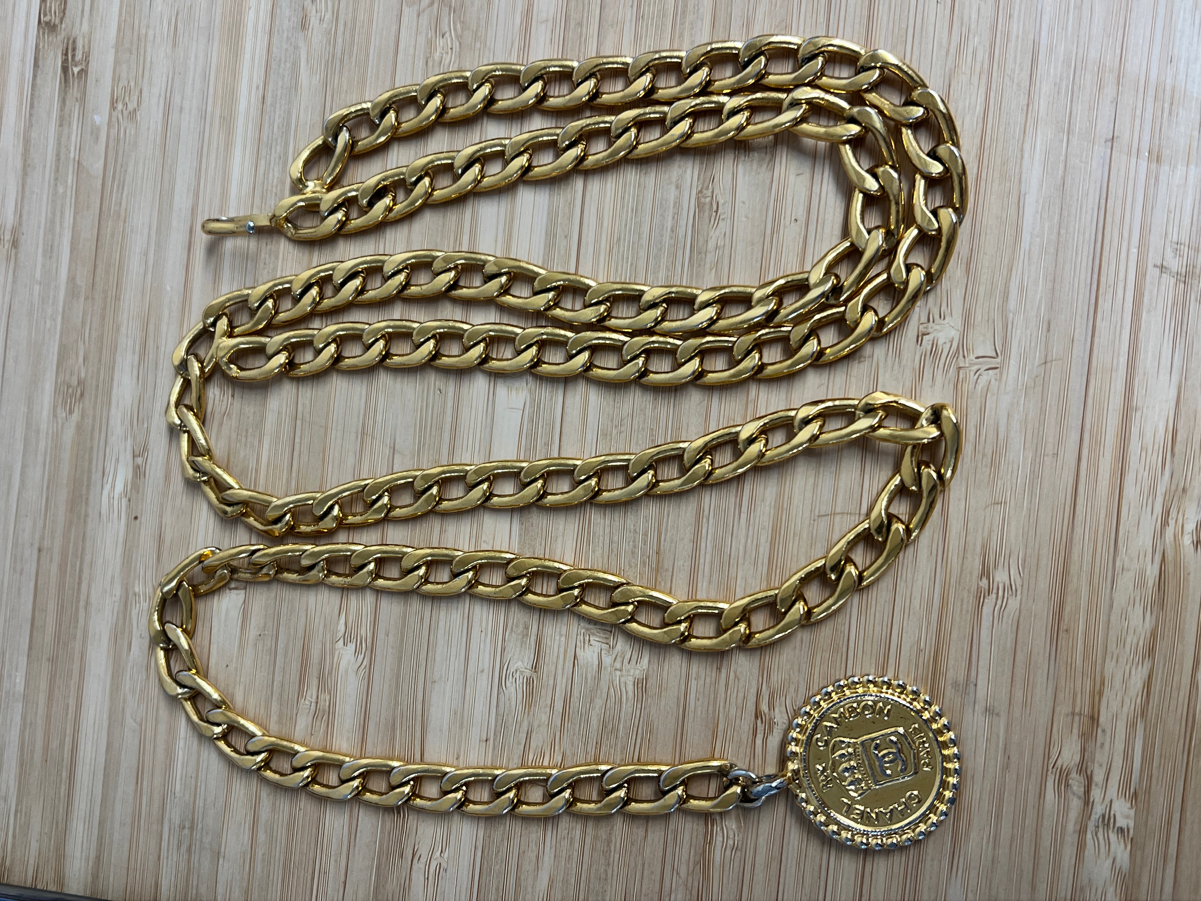 90's Chanel chain belt AKC1469