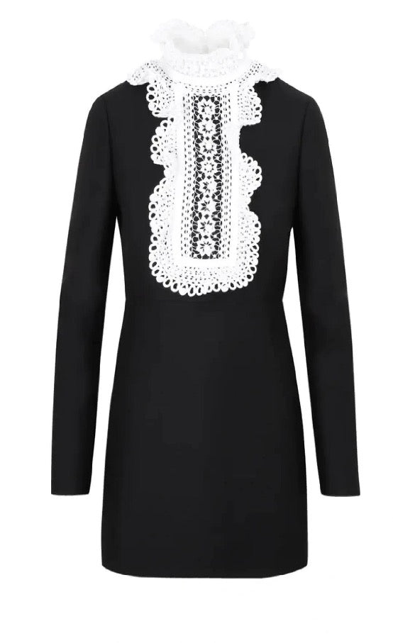 Valentino black embroidered lace dress, size 40 SYCC2049