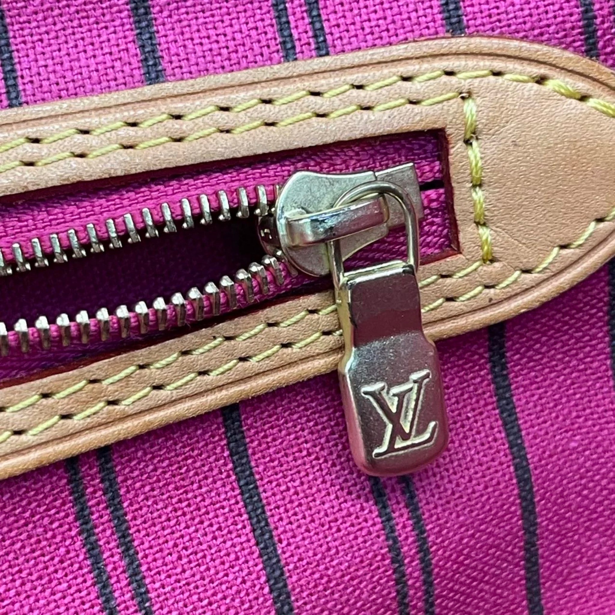 Louis Vuitton Neverfull MM - Monogram image 17