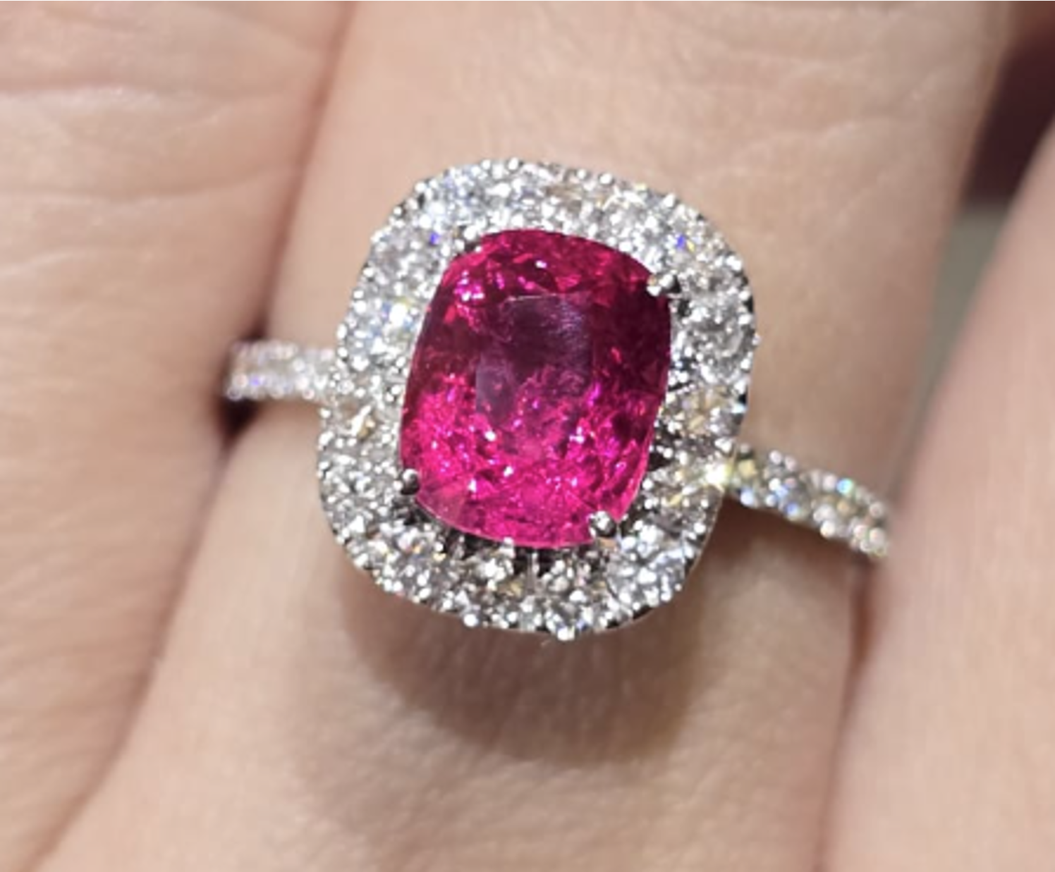 2.25ct Unheated Burma Spinel Ring SYCB18