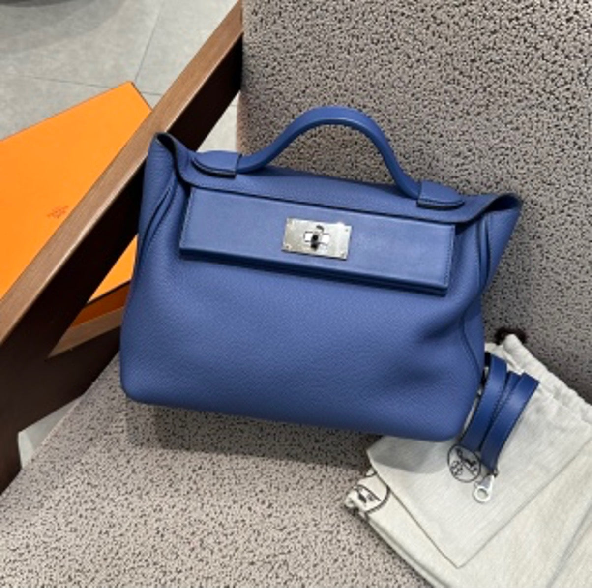 Hermes 2424 C-stamp US591825