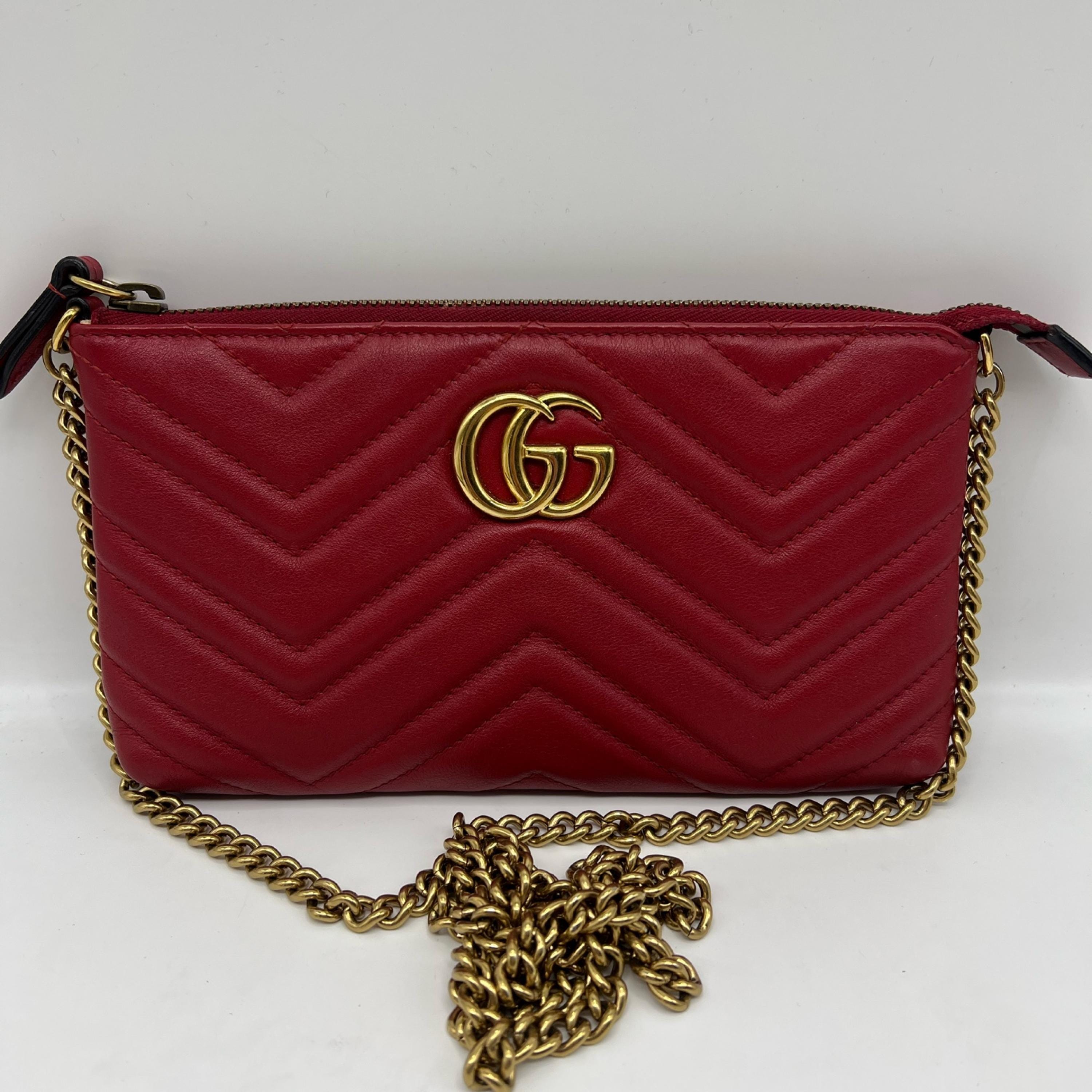 Gucci Red Leather Clutch Bag With Chain C352607