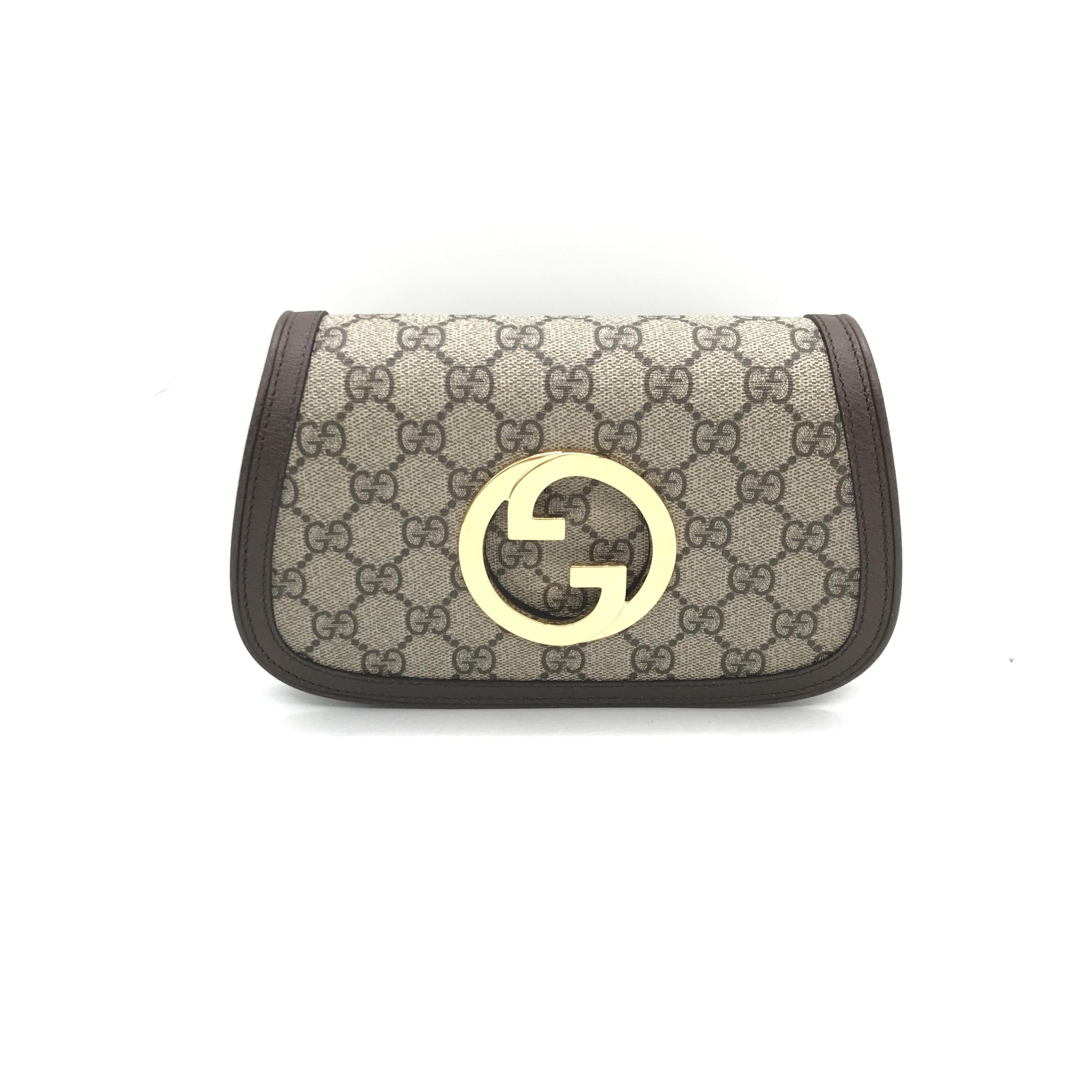 Gucci GG Supreme Flap Bag With Logo C320174